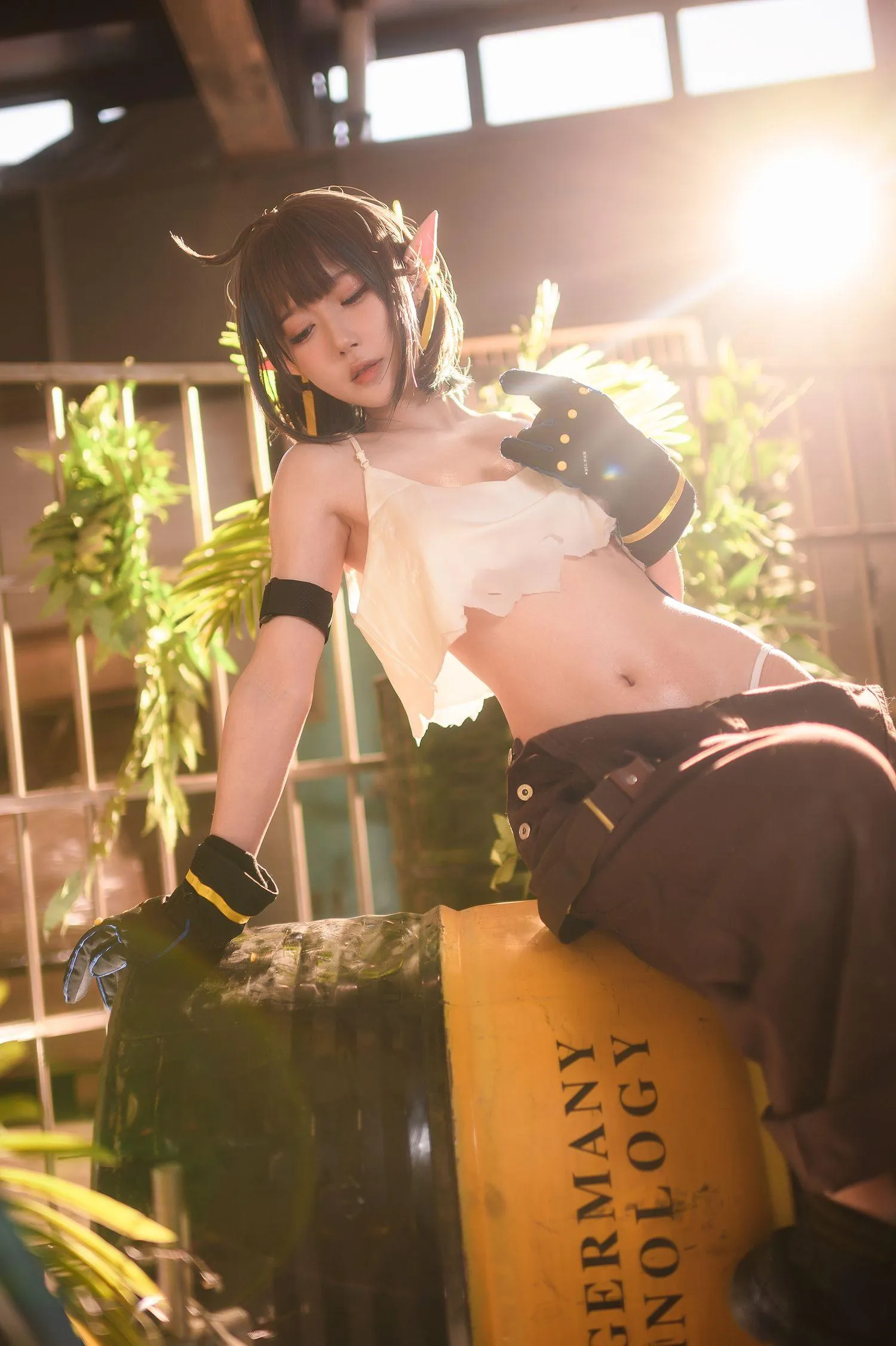 阿包也是兔娘 – NO.51 06月舰长《明日方舟 森蚺》 [33P]插图1