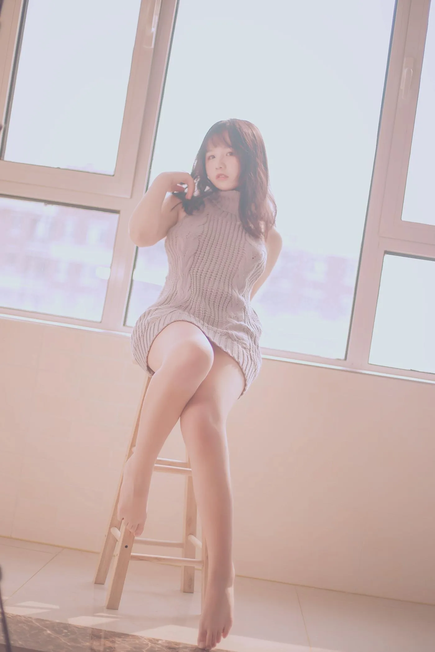 阿半今天很开心 – NO.01 露背毛衣 [28P]插图6