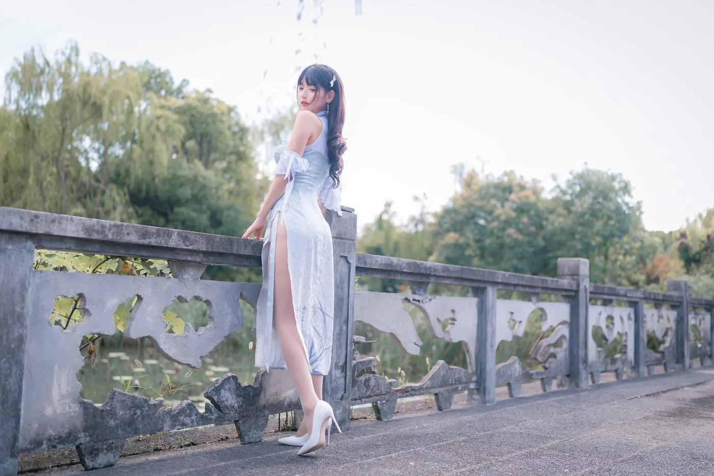陆卿卿 – NO.09 蓝色旗袍 [24P]插图8