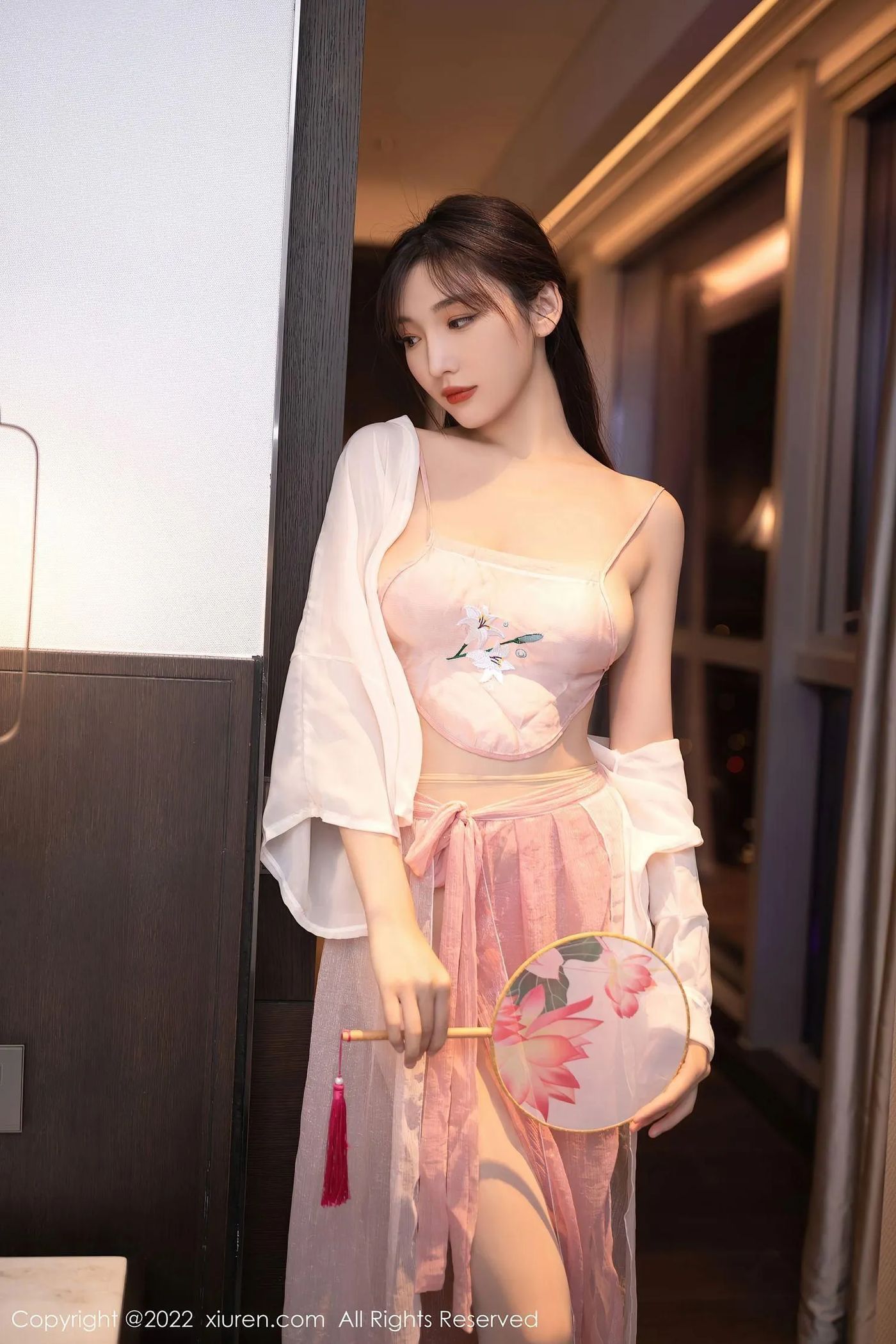 [XIUREN秀人网] 2022.09.29 NO.5666 陆萱萱 [83P]插图5