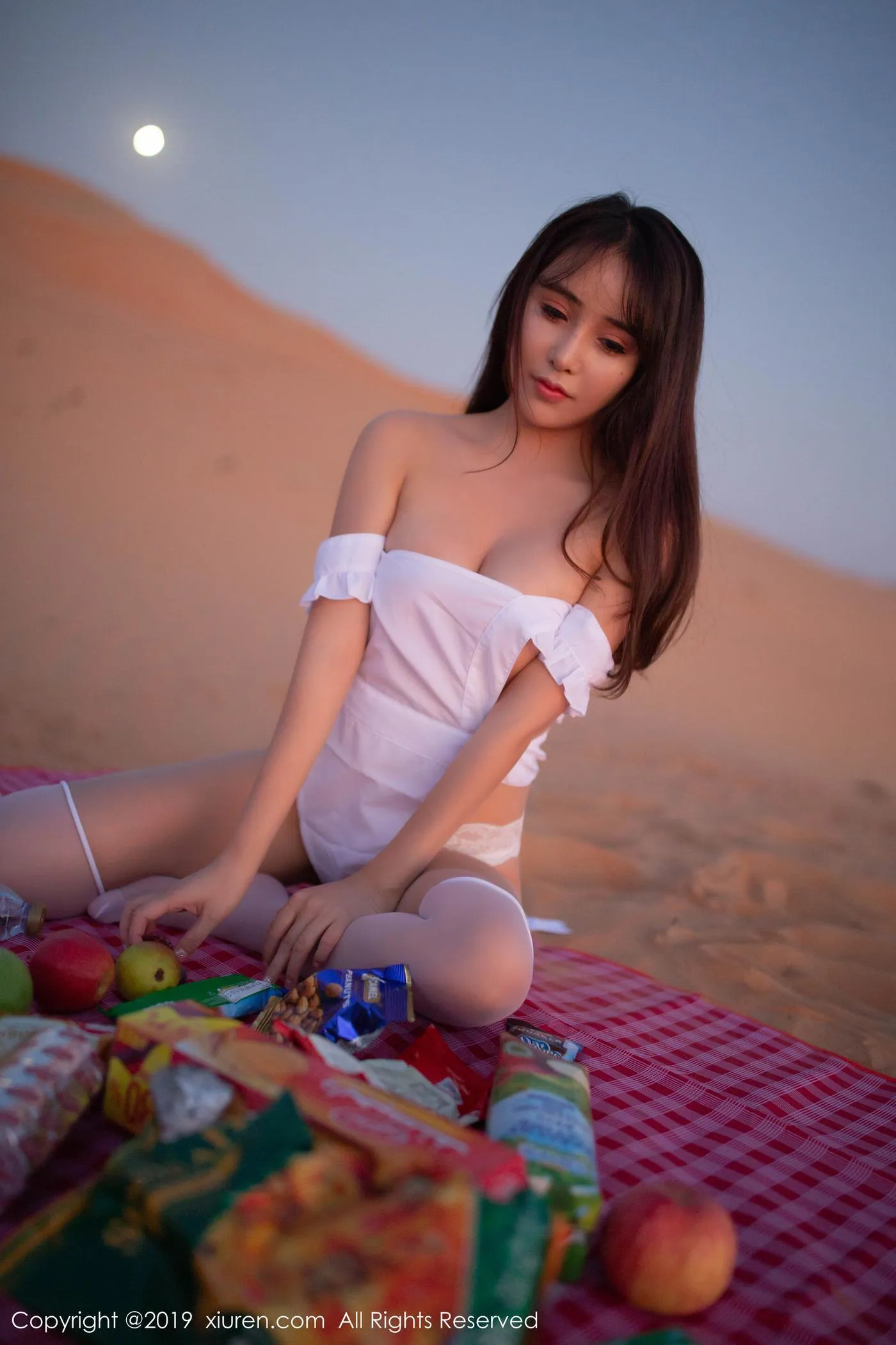 [XIUREN秀人网] 2019.12.04 No.1825 陶喜乐_lele [58P]插图
