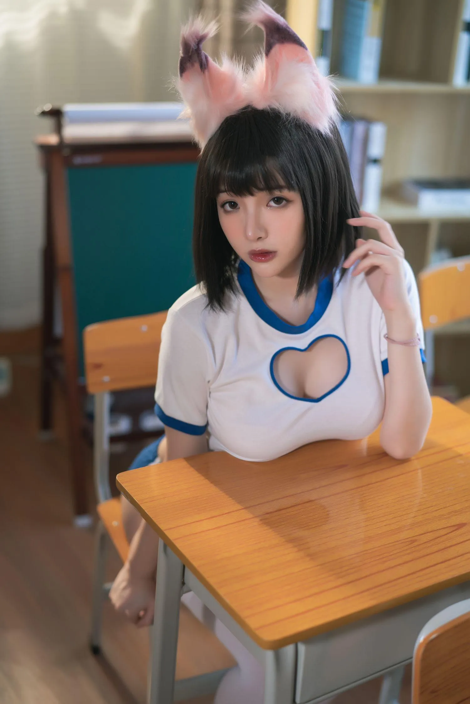 雯妹不讲道理 – NO.49 运动服猫咪 [30P]插图2