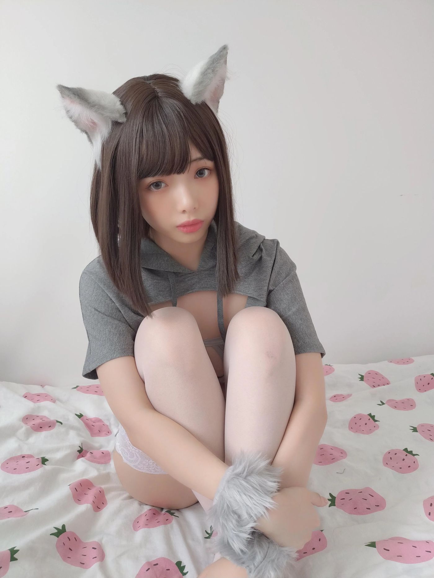 NO.13 雯妹不讲道理-灰色兽耳猫娘 [42P]插图4