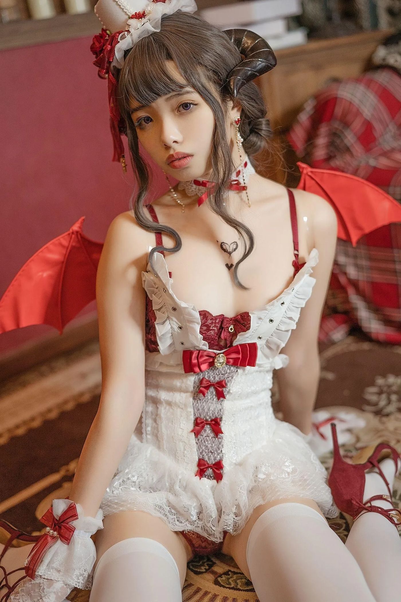 NO.15 雯妹不讲道理-魅魔本-图片-Elegant devil [35P]插图1