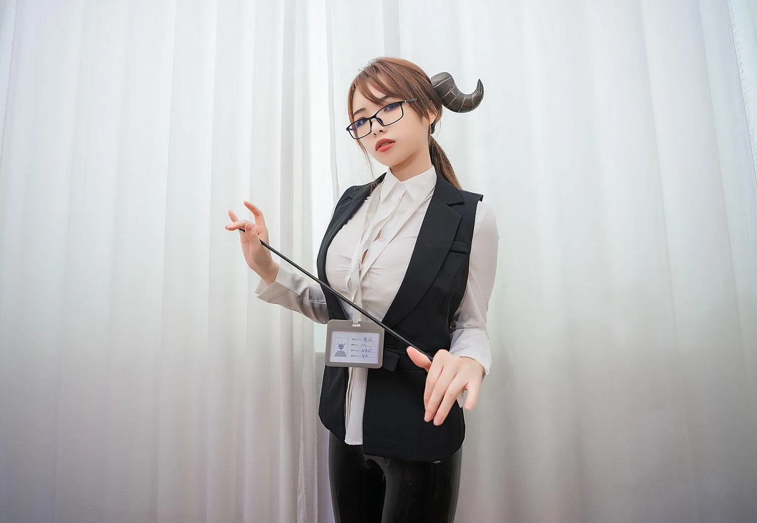NO.15 雯妹不讲道理-魅魔本-图片-office devil [27P]插图6