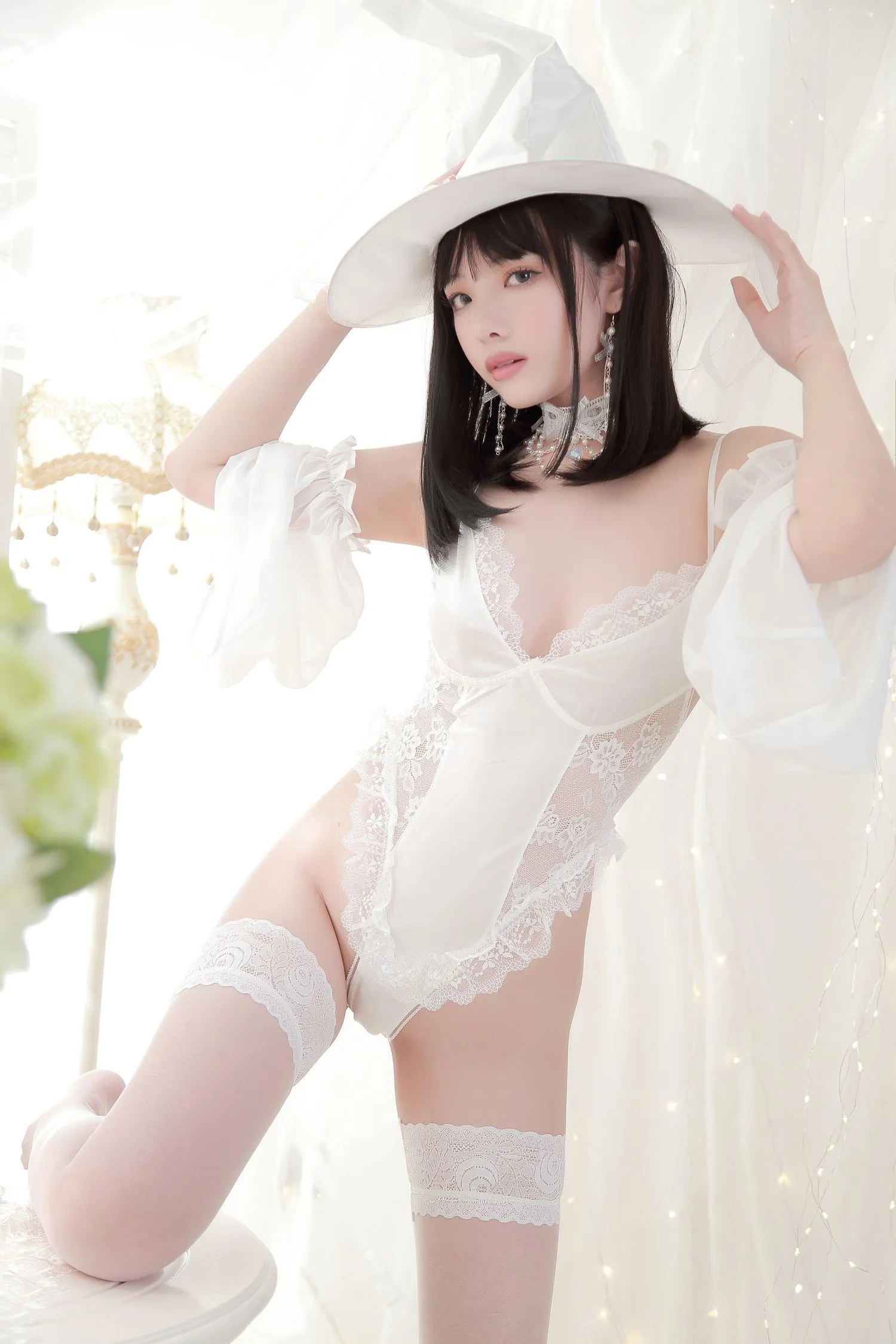 NO.30 雯妹不讲道理-白女巫 [34P]插图