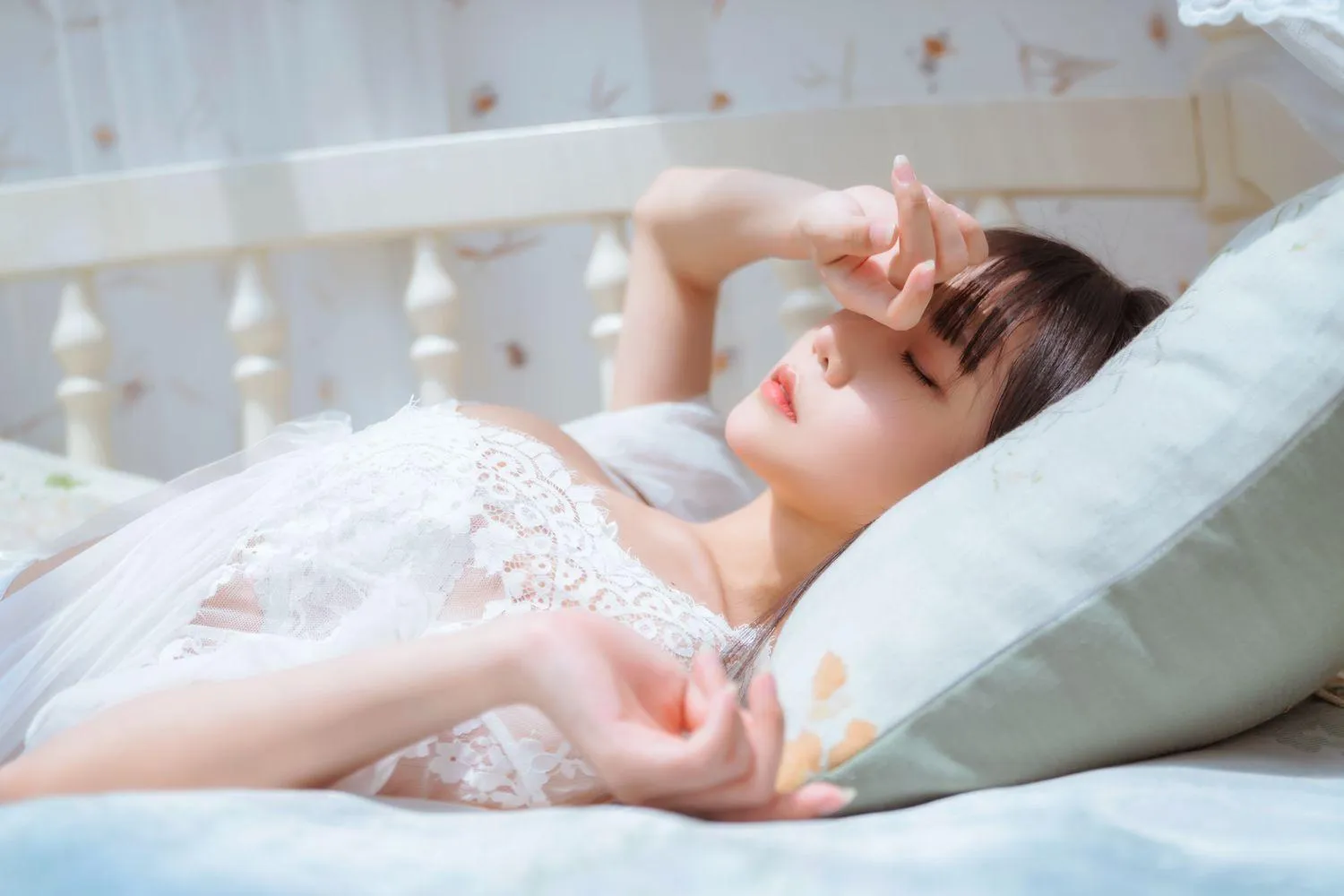 香草喵露露 – NO.03 玻璃房少女 [76P]插图8