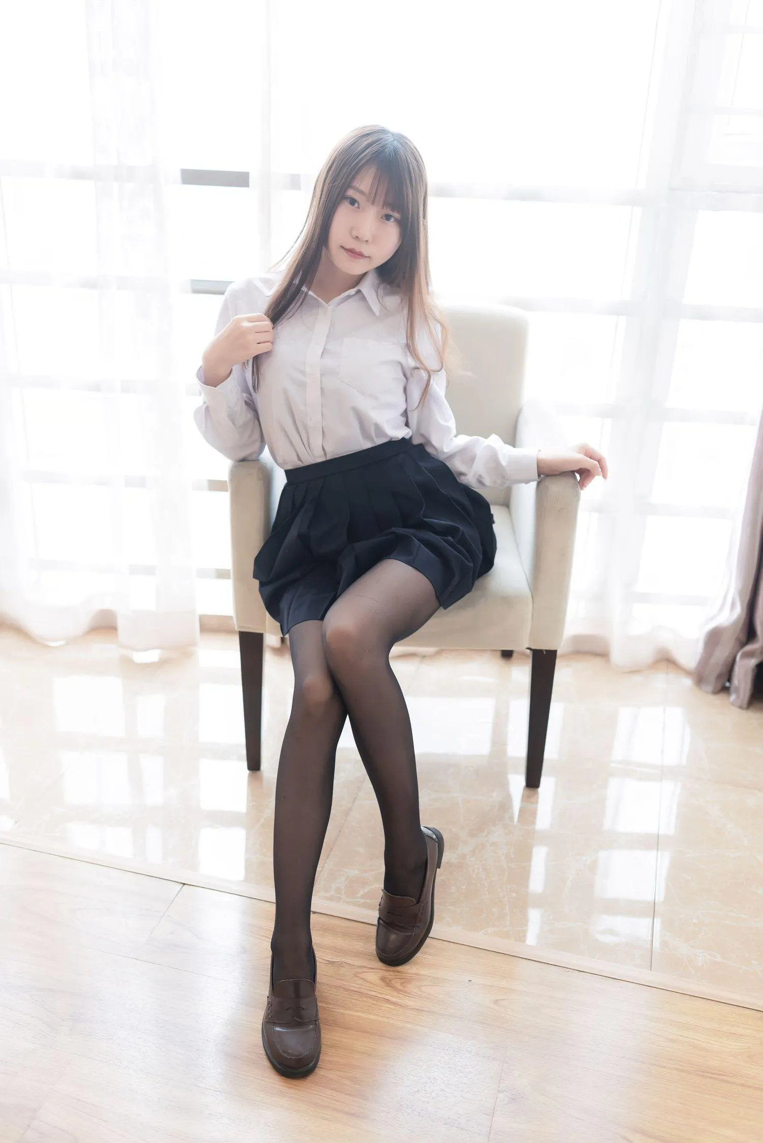 香草喵露露 – NO.07 黑丝萌妹 [45P]插图4