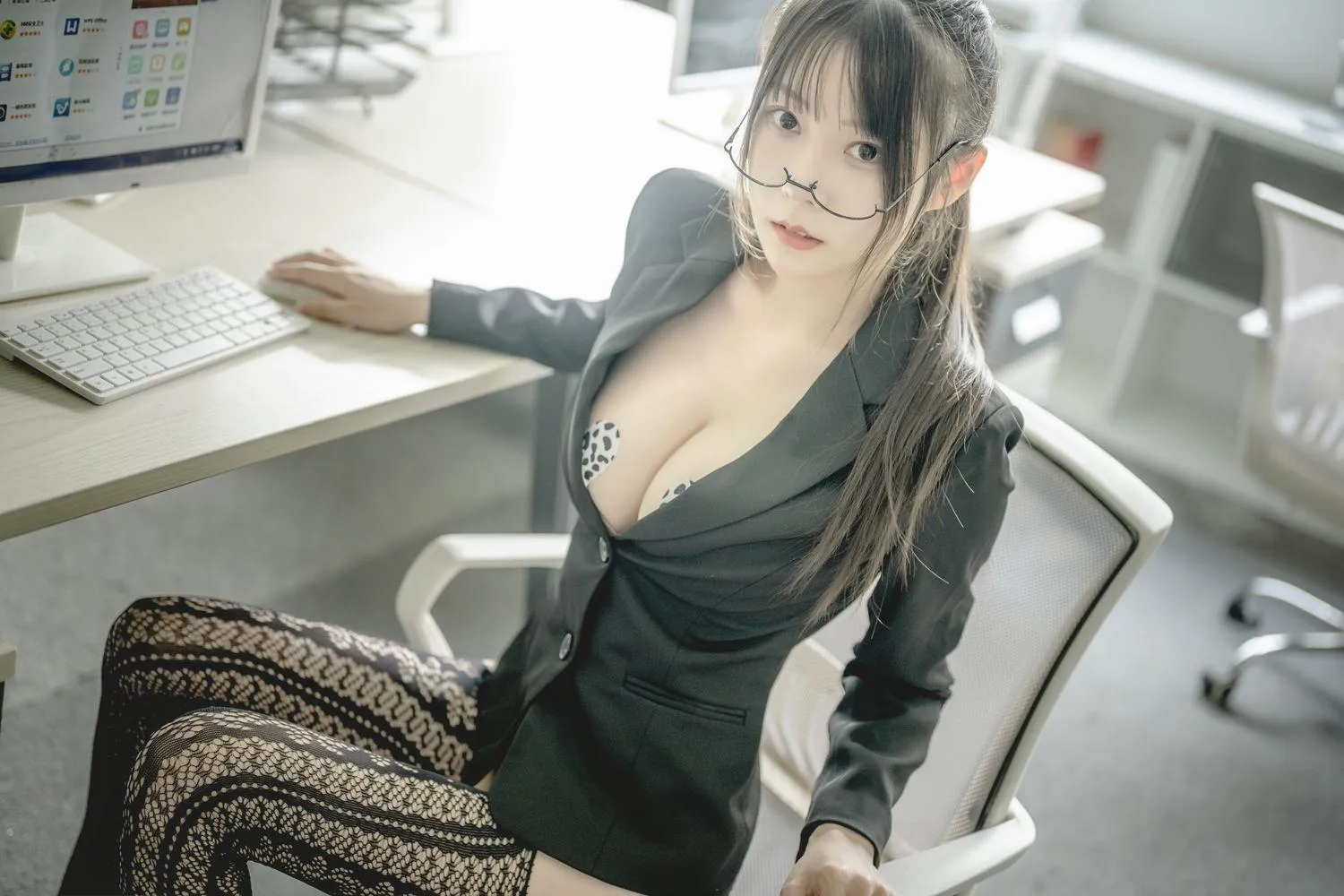香草喵露露 – NO.27 黑色西装 [62P]插图