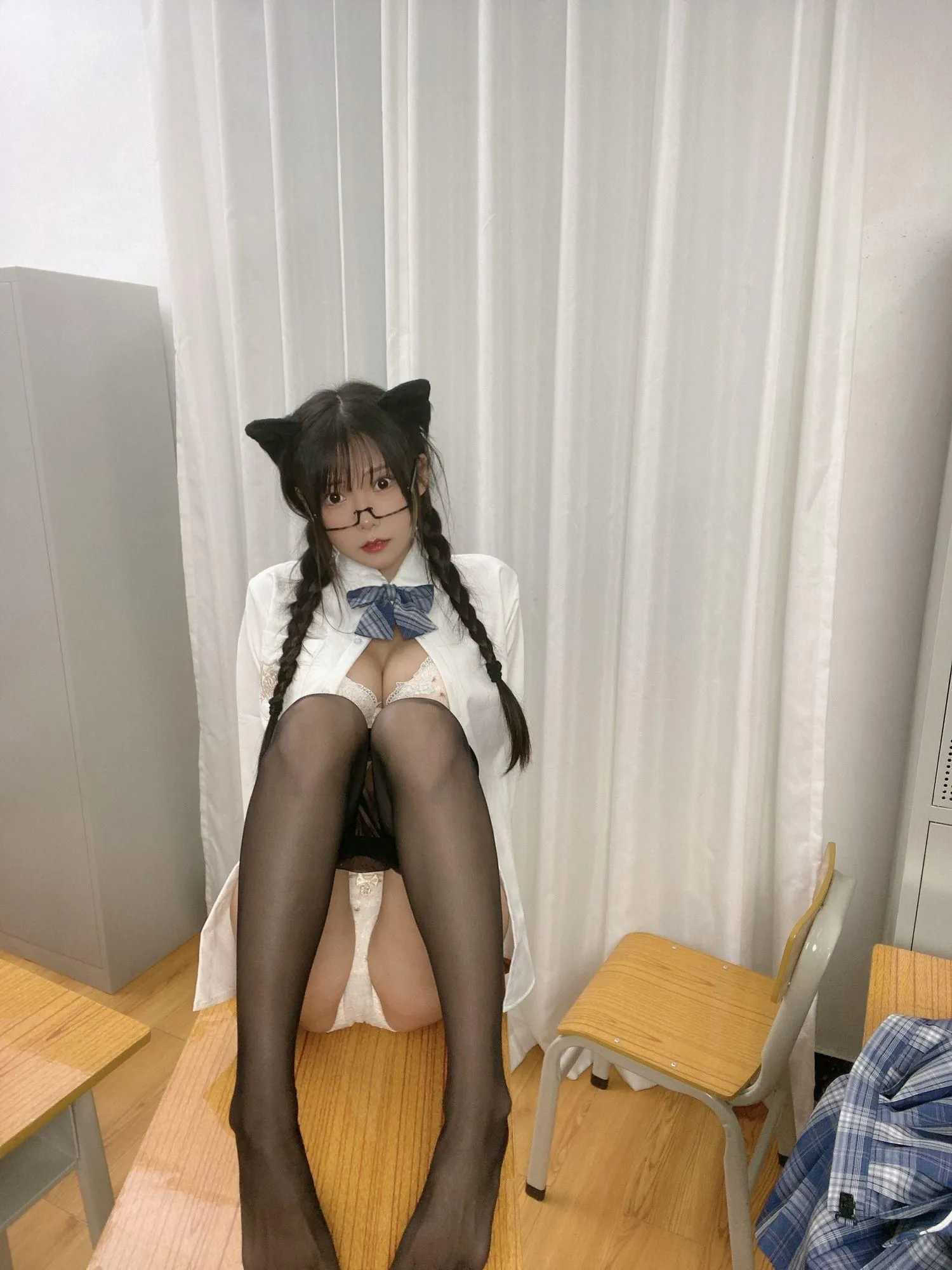 香草喵露露 – NO.35 小露乱撞 猫耳JK制服自拍 [39P]插图7