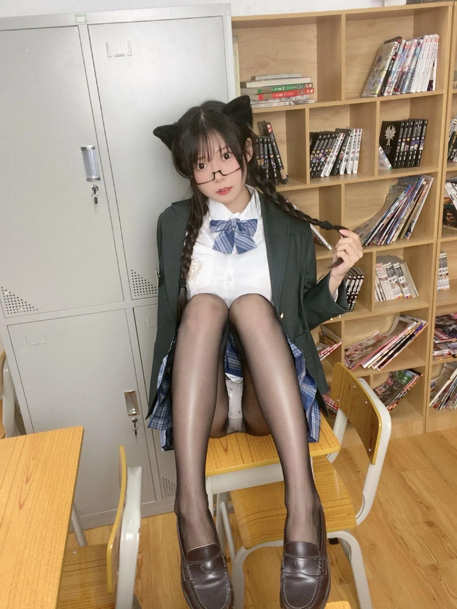 香草喵露露 – NO.35 小露乱撞 猫耳JK制服自拍 [39P]插图6