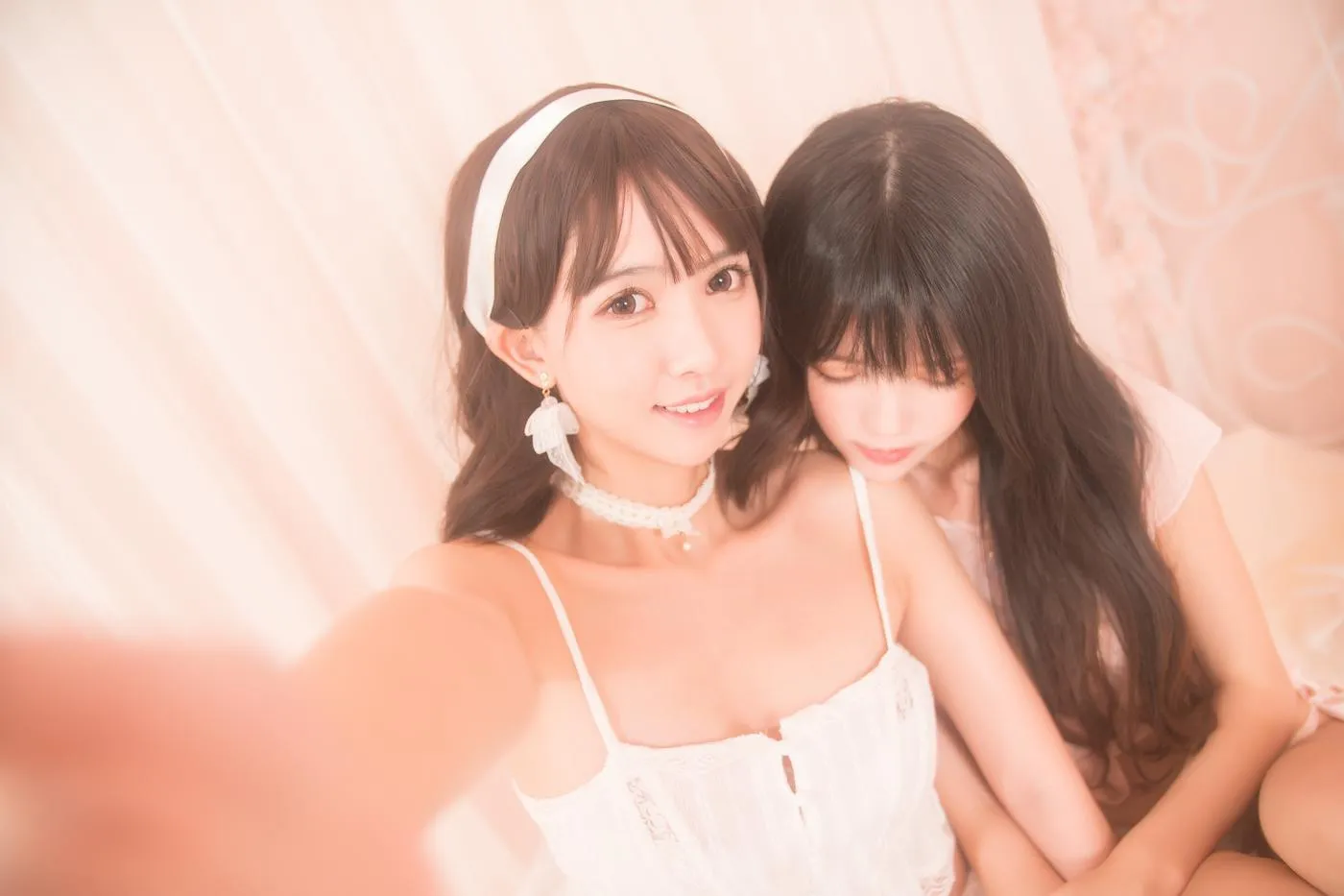 鳗鱼霏儿 – NO.02 &桜桃喵 百合 [19P]插图1