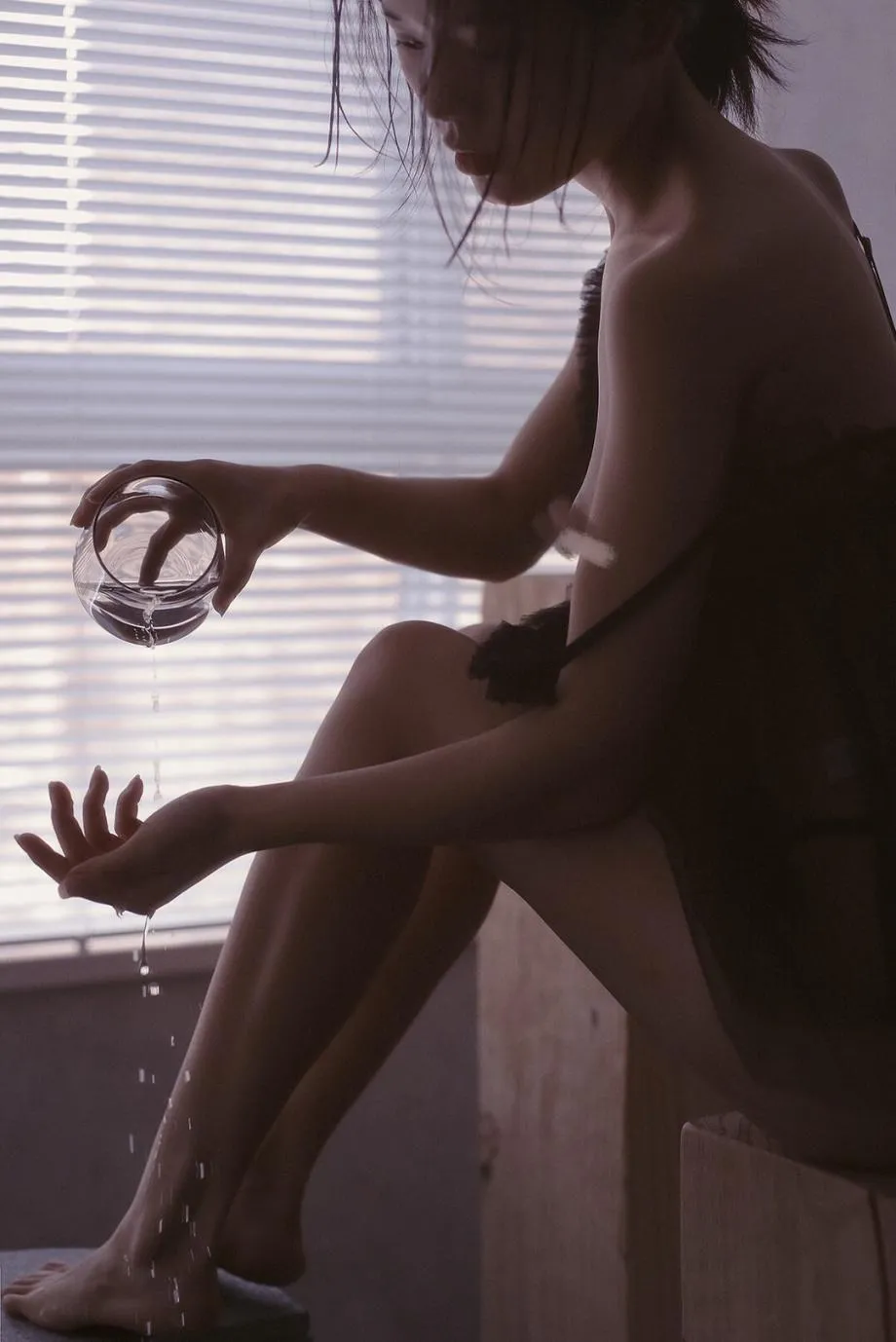 A-mu_ – NO.44 黑纱 [18P]插图9