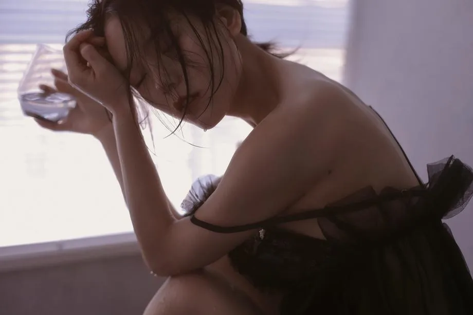 A-mu_ – NO.44 黑纱 [18P]插图
