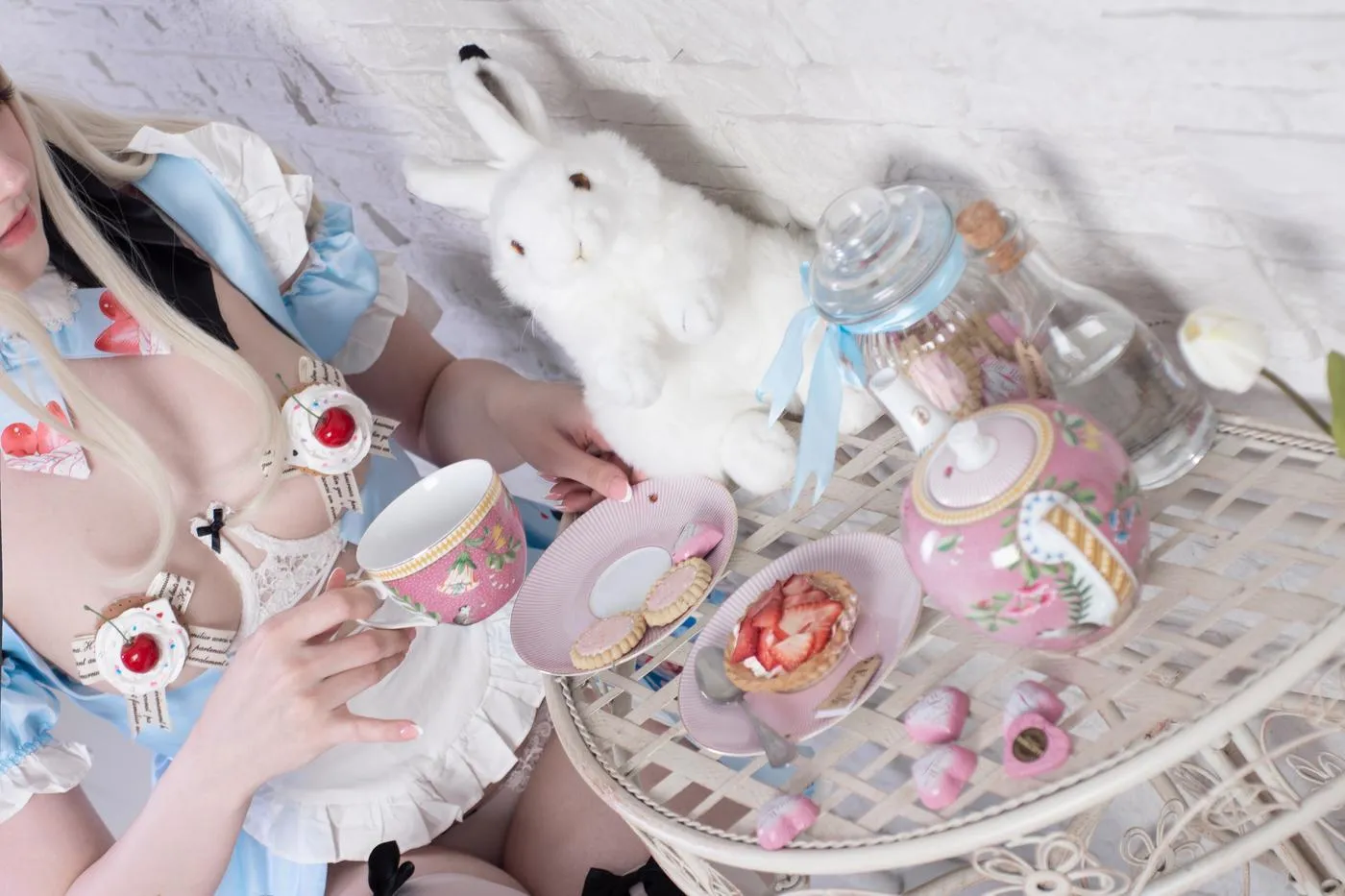 Candy Ball – NO.02 Alice in Easterland [58P]插图2