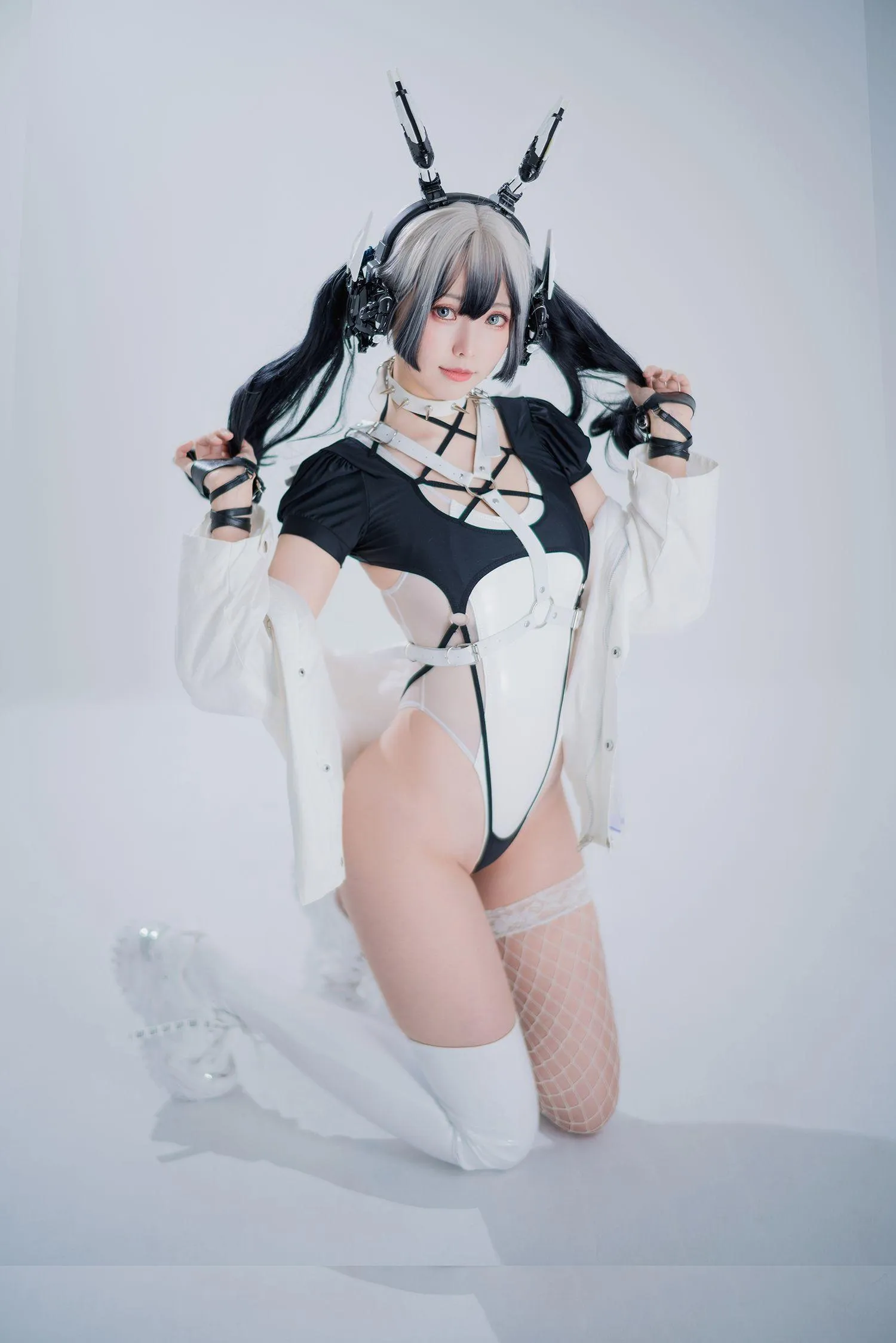 ElyEE子 – NO.98 2022.June-T4 (4套 视频)-D- CyberGirl Blanche [39P]插图8