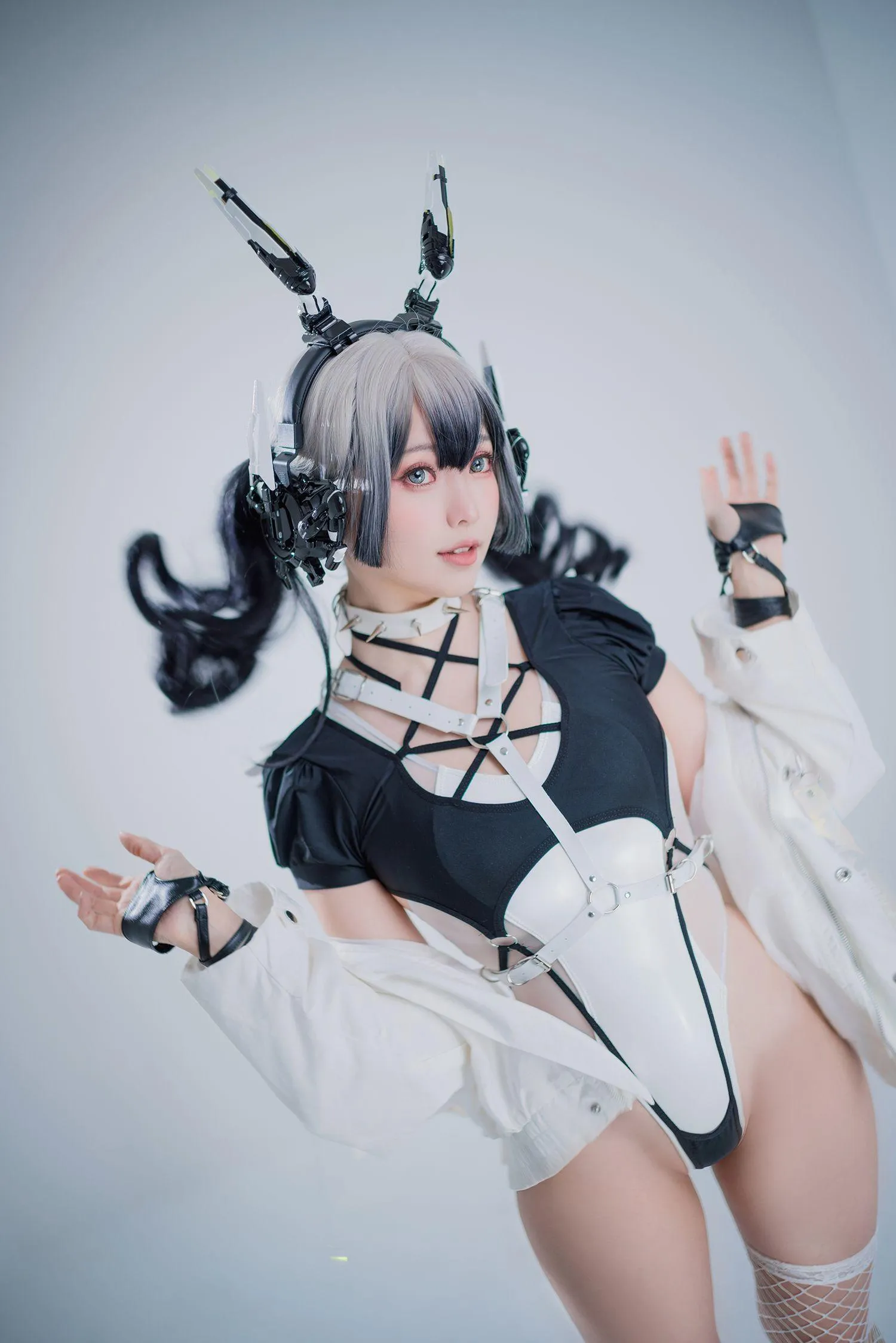 ElyEE子 – NO.98 2022.June-T4 (4套 视频)-D- CyberGirl Blanche [39P]插图8