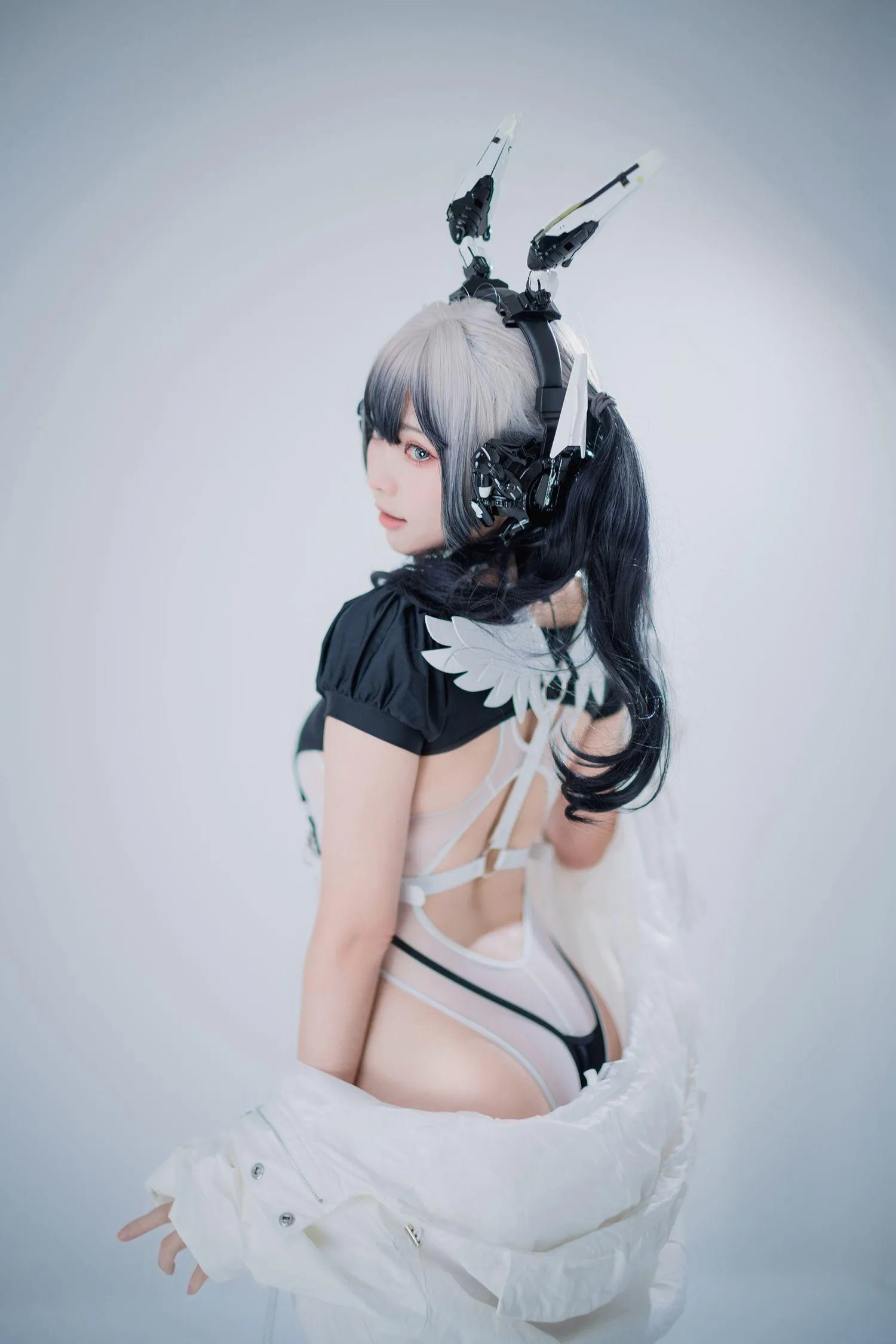 ElyEE子 – NO.98 2022.June-T4 (4套 视频)-D- CyberGirl Blanche [39P]插图6