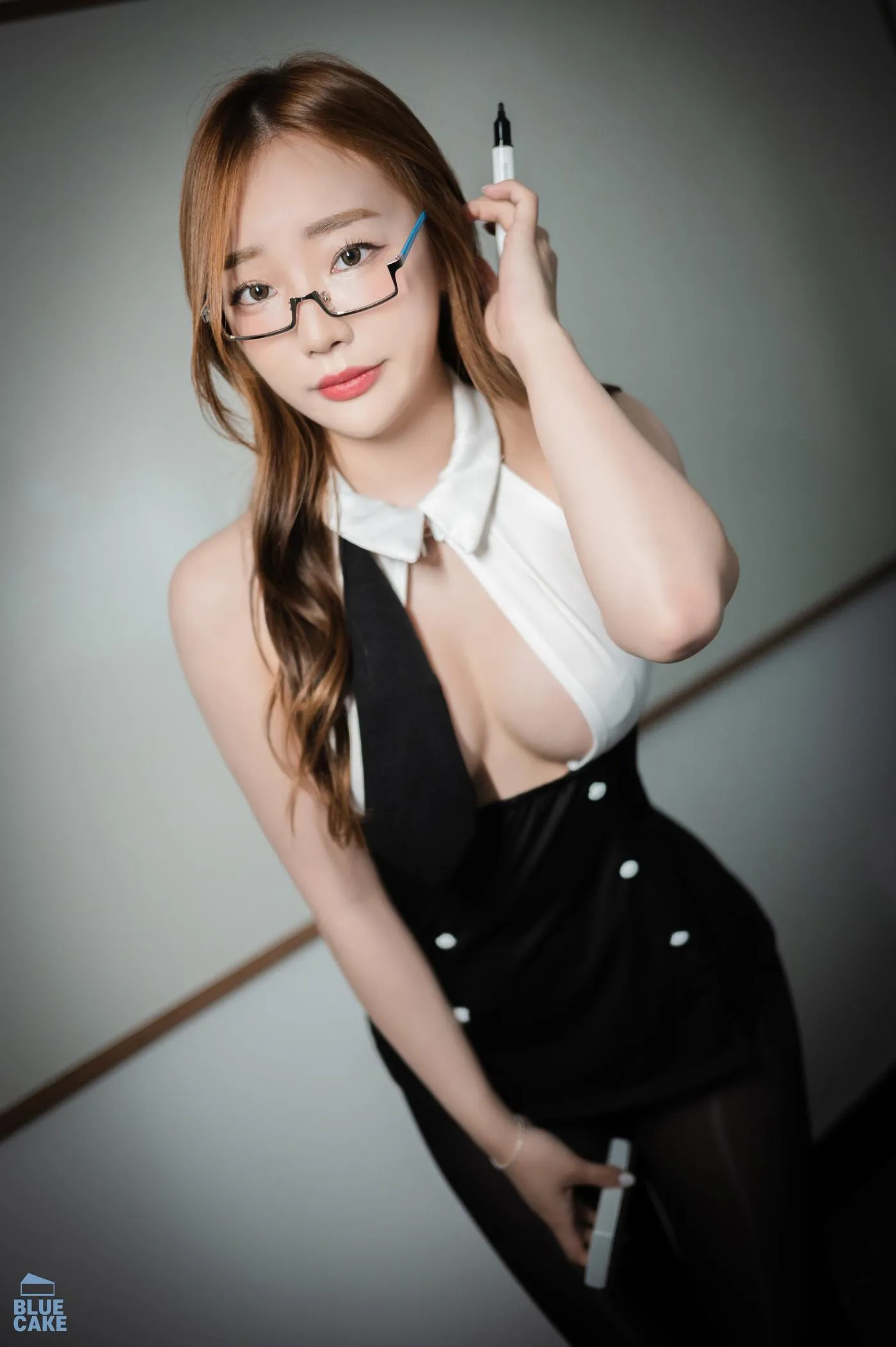 Newbom – NO.02 [BLUECAKE] Black & Red [119P]插图6