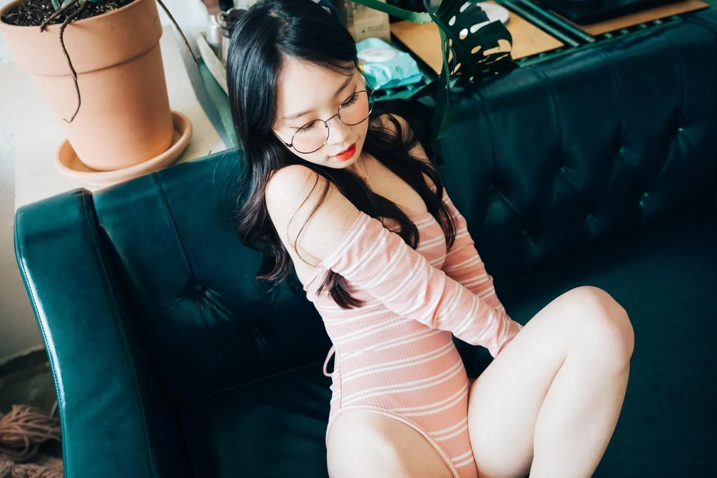 Pureding (퓨딩) – NO.01 [Loozy] Assistant [64P]插图2