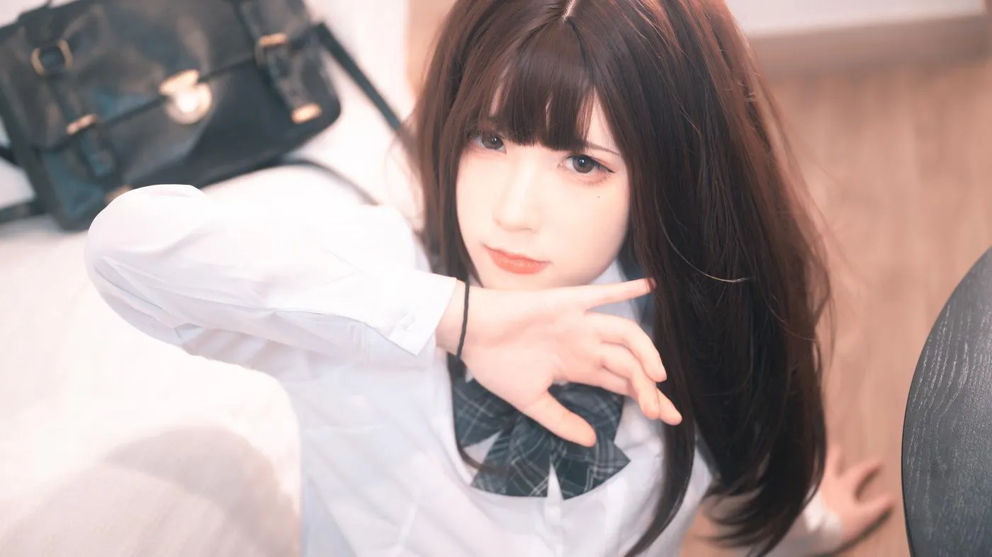 Quan冉有点饿 – NO.02 束缚猫猫 [57P]插图