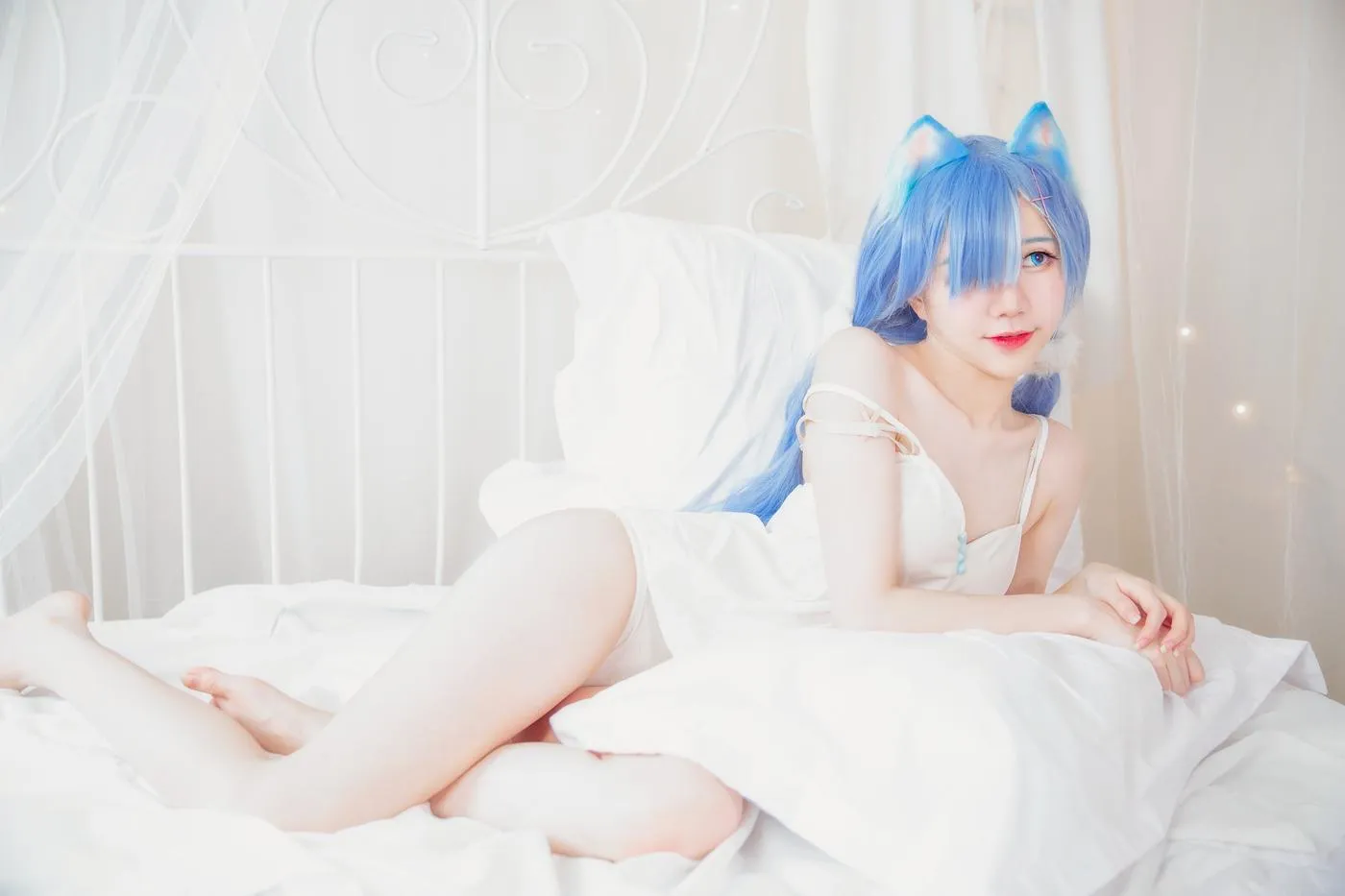 Sally Dorasnow – NO.22 Rem White Kitty [49P]插图1