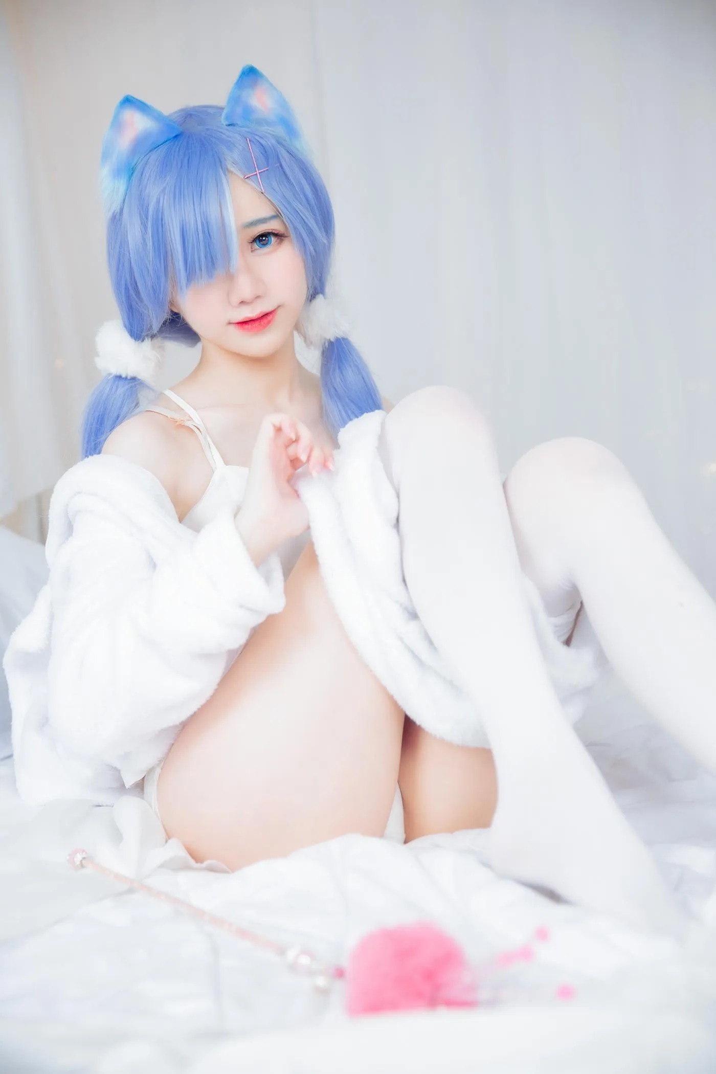 Sally Dorasnow – NO.22 Rem White Kitty [49P]插图3