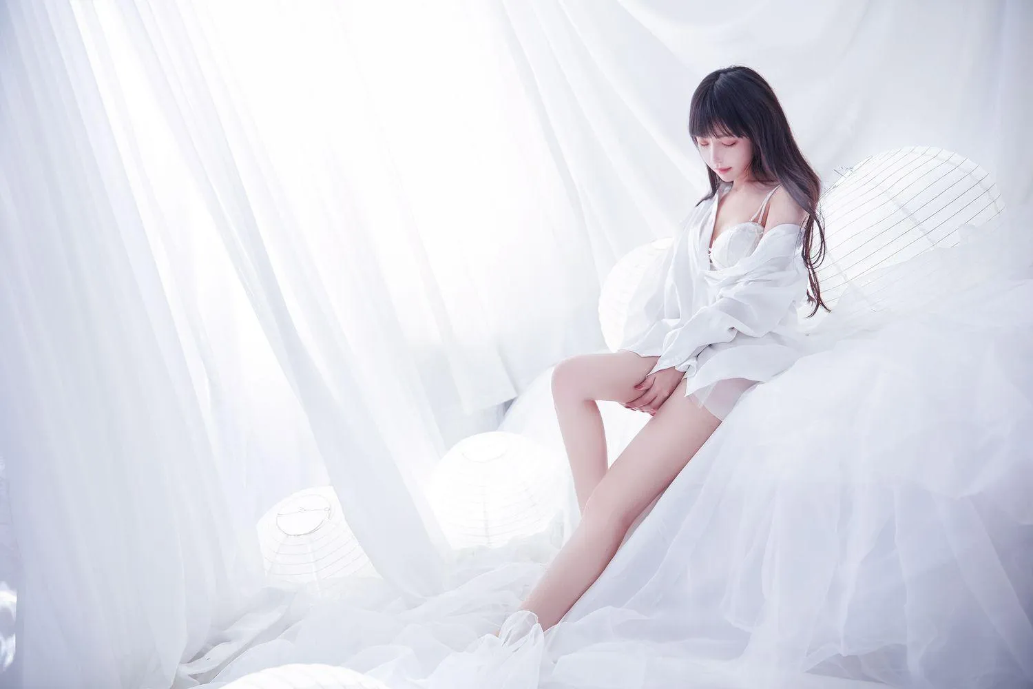 Shika小鹿鹿 – NO.19 纯白 [18P]插图