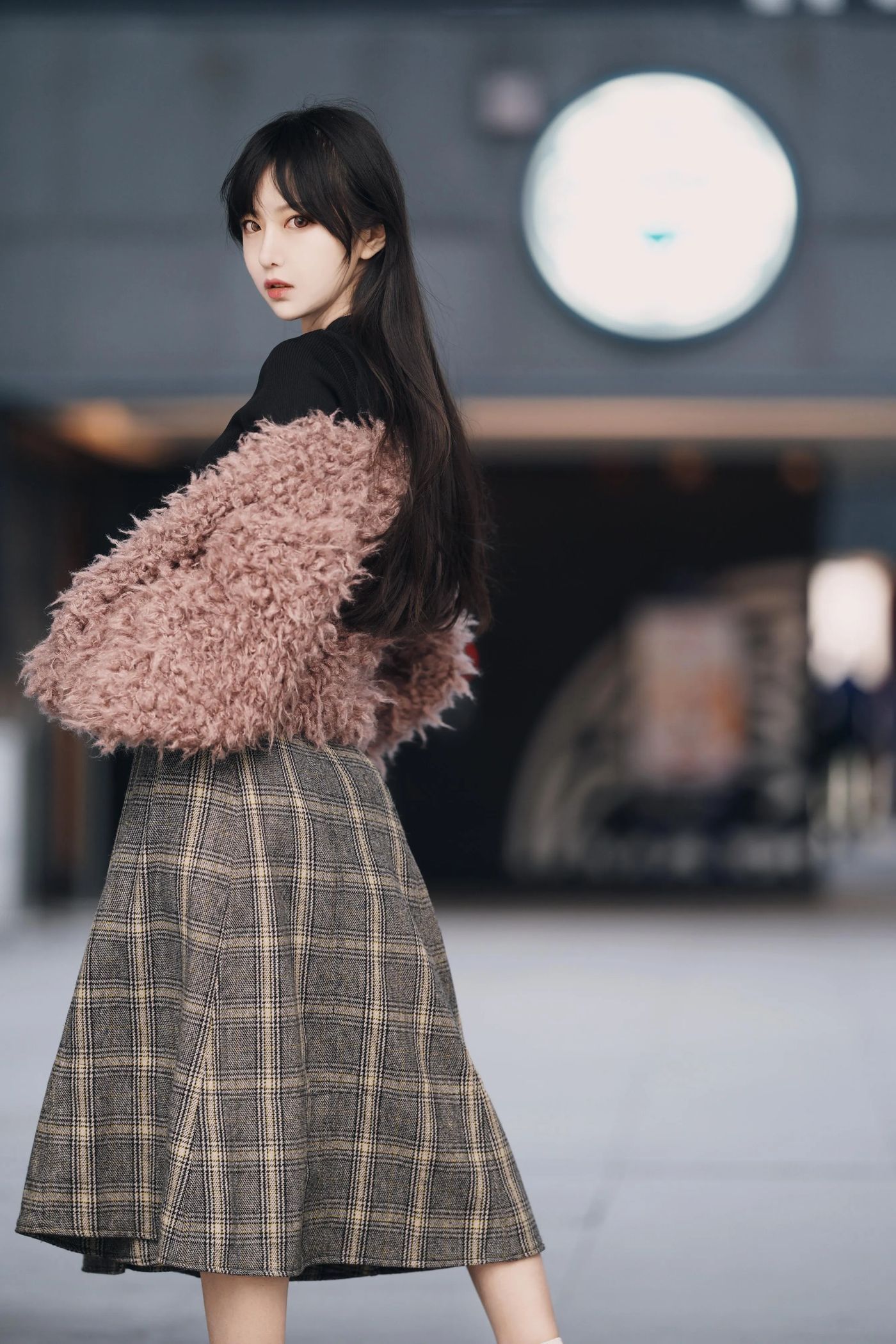 Shika小鹿鹿 – NO.32 三里屯街拍 [31P]插图2