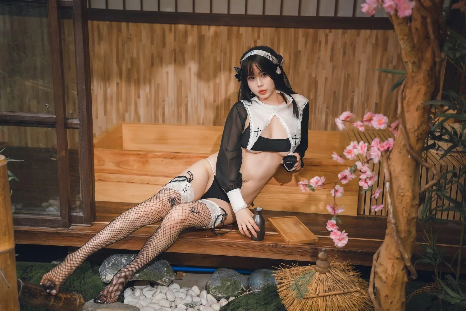 Tina很妖孽呀 – NO.14 修女的秘密 [28P]插图5