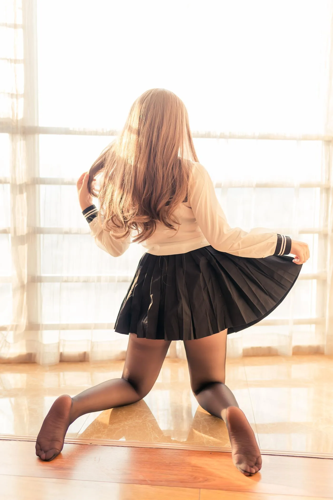 Yoko宅夏 – NO.15 水手服黑丝 [30P]插图5