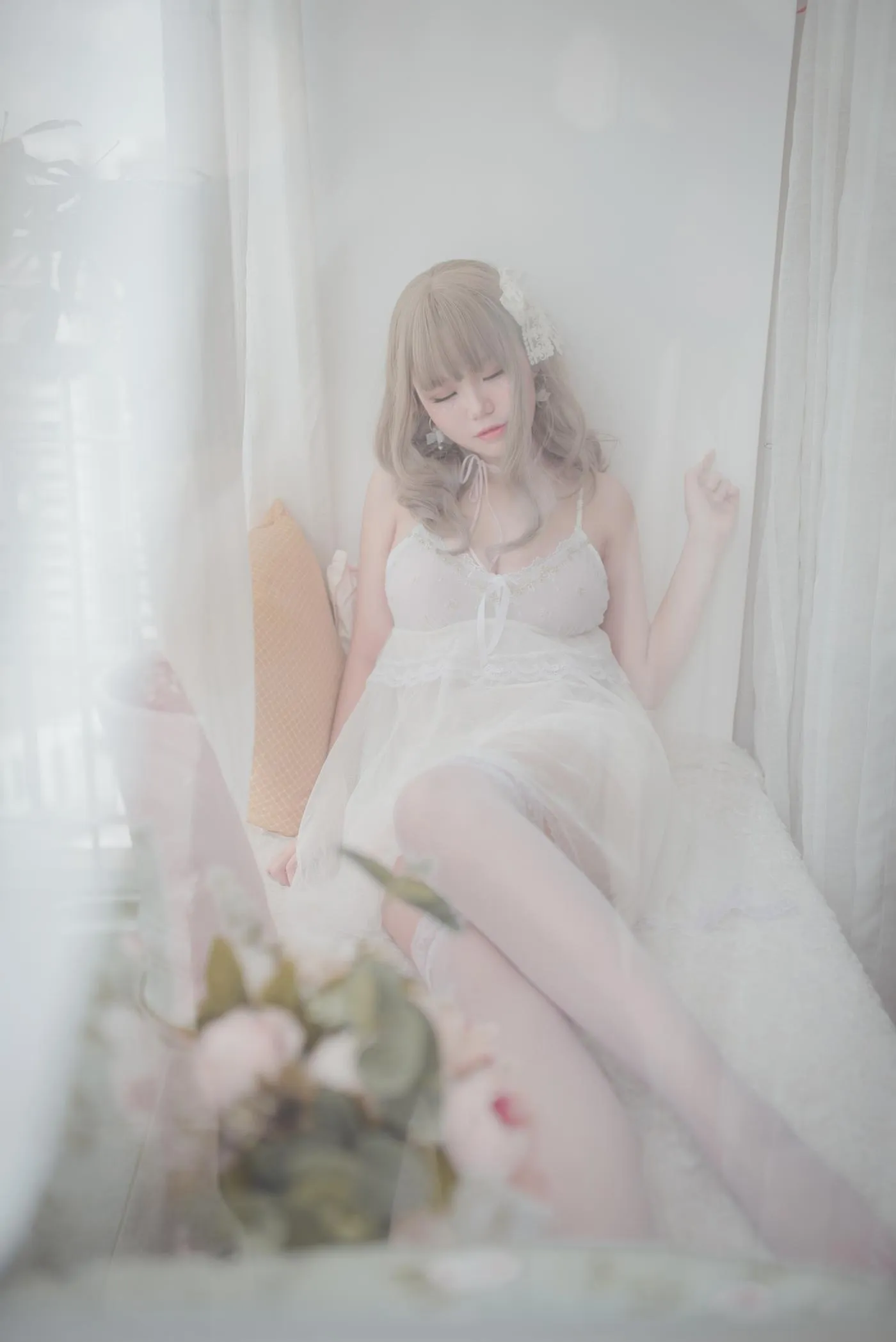 Yoko宅夏-NO.01 白色丝质连衣裙 [25P]插图7