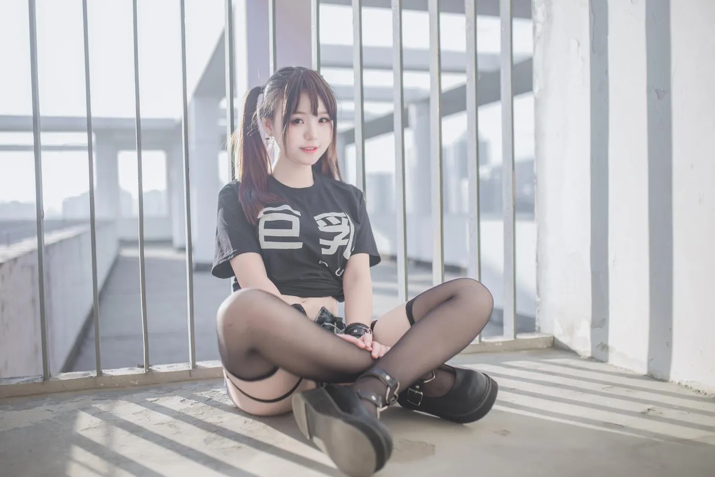 Yoko宅夏-NO.05 巨乳 [28P]插图1