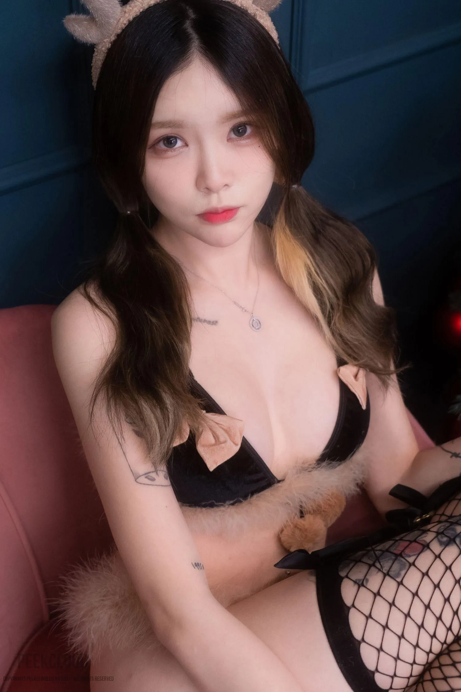 Yuka (유카) 005 [PEEKCLOUD] &Bomi (보미) Christmas Twin Edition [115P]插图