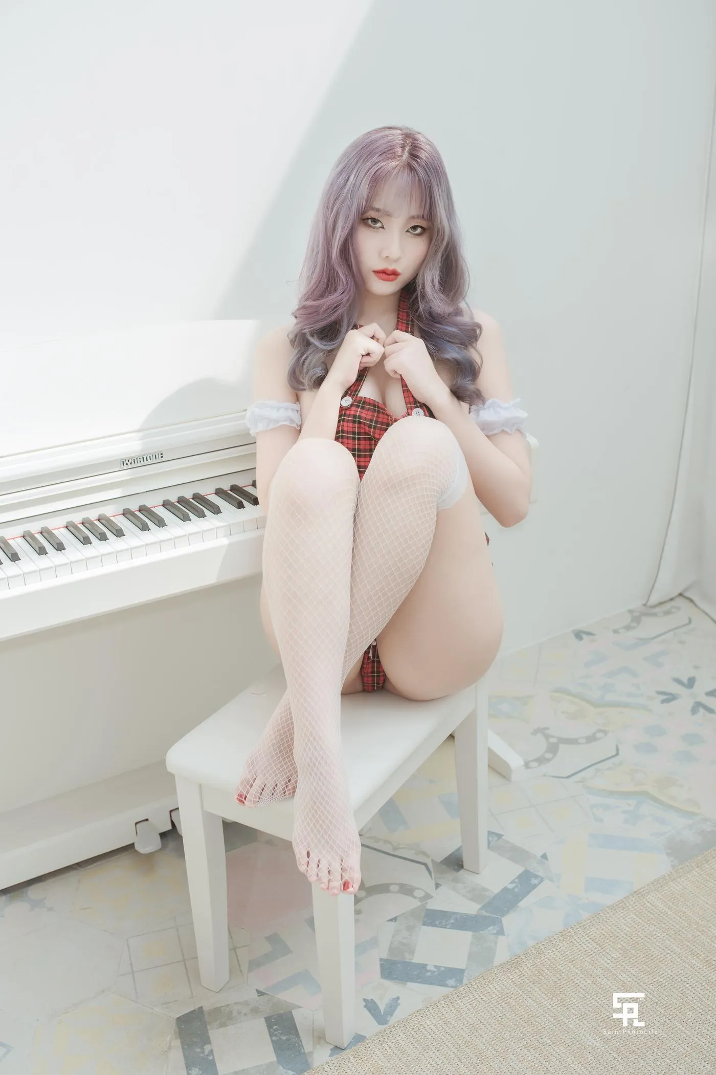 Yuna (윤아) – NO.02 [SAINT Photolife] Growing Up Vol.2 [63P]插图2