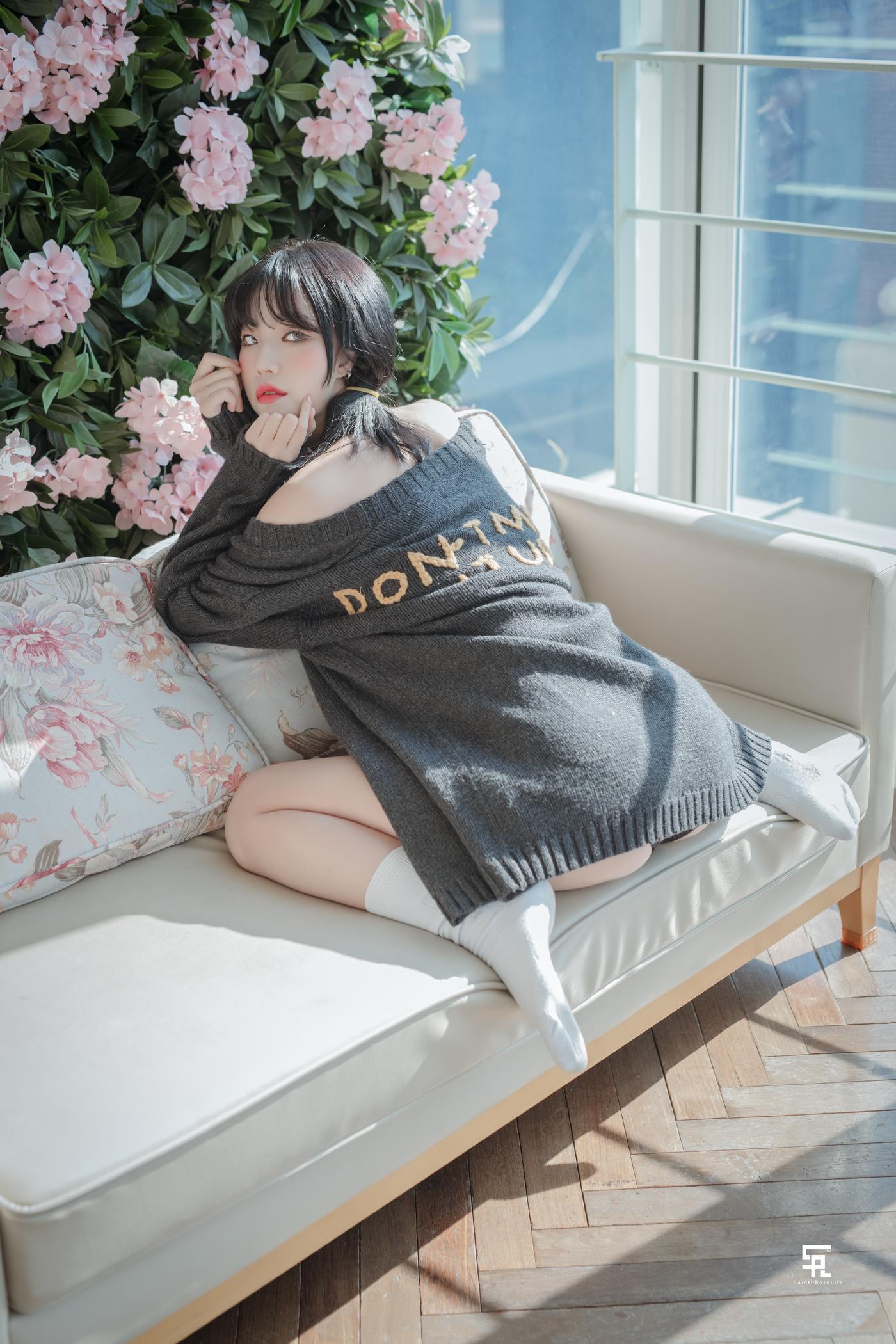 Yuna (윤아) – NO.08 [SAINT Photolife] BLOOM Vol.01 [52P]-秀吧