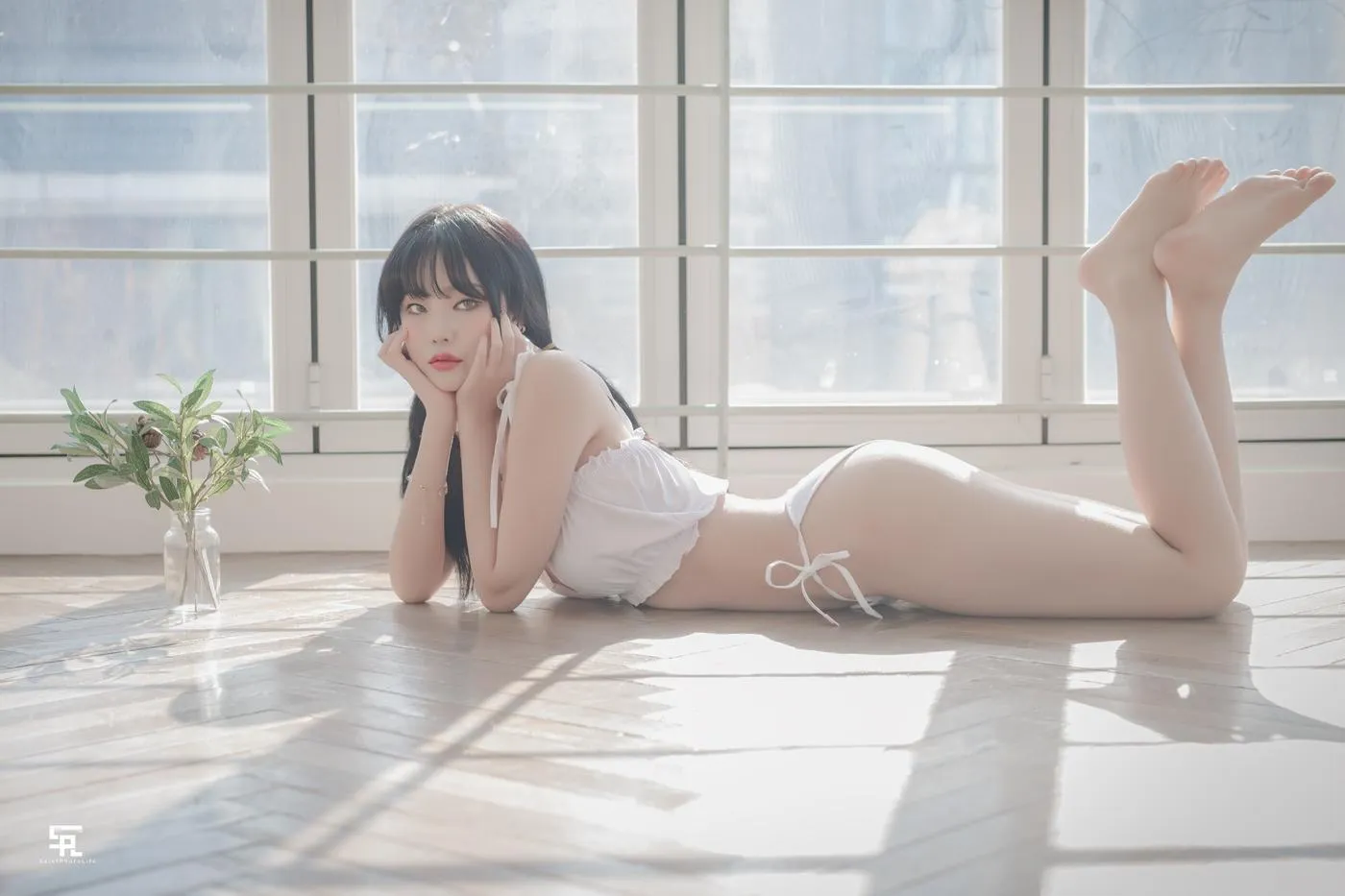 Yuna (윤아) – NO.08 [SAINT Photolife] BLOOM Vol.01 [52P]插图3