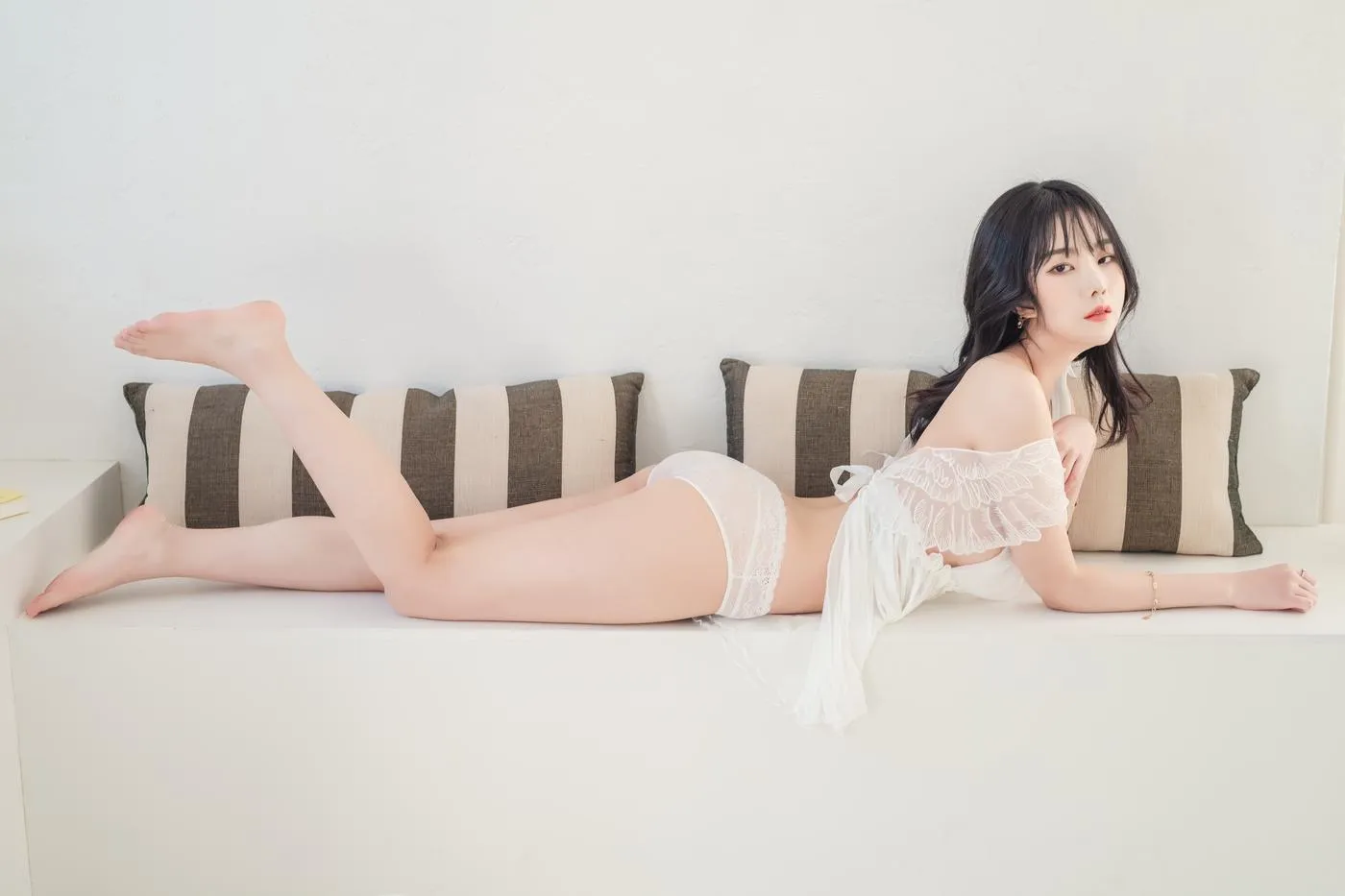 Yuna (윤아) – NO.27 [Patreon] Flowers [26P]插图2