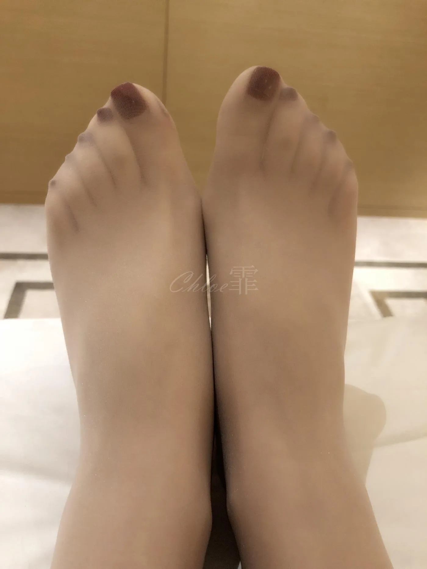 chloe霏霏 – NO.11 20190221 朗豪酒店气质知性蕾丝连衣裙肉s黑高跟 [26P]插图1
