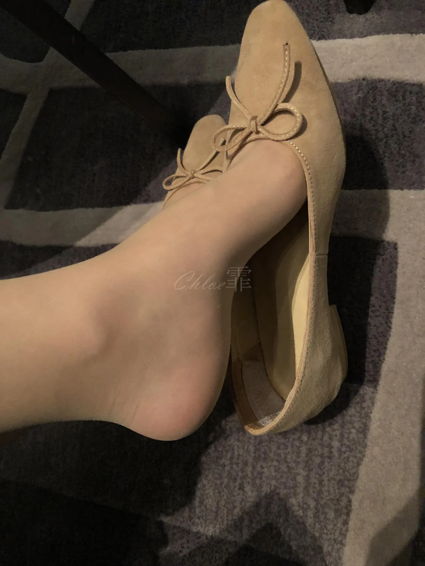 chloe霏霏 – NO.13 20190223 艾美酒店 淑女杏色大衣蕾丝连衣裙 德国FALKE shelina 肉s [45P]插图1