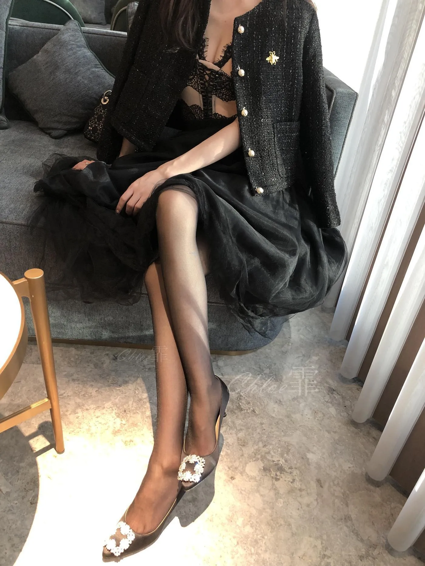 chloe霏霏 – NO.23 20191029 美爵酒店黑s CERVIN吊带复古无弹力肤色 [56P]插图2