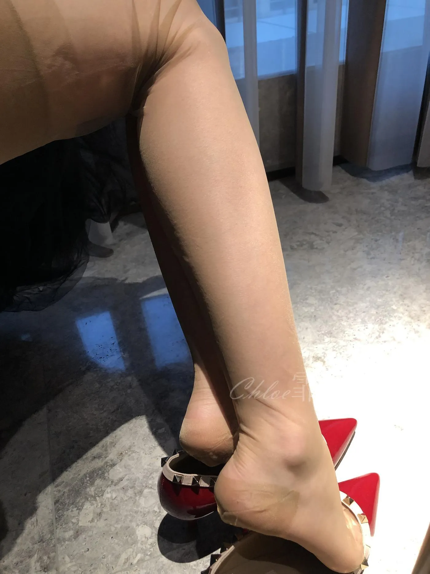 chloe霏霏 – NO.23 20191029 美爵酒店黑s CERVIN吊带复古无弹力肤色 [56P]插图9