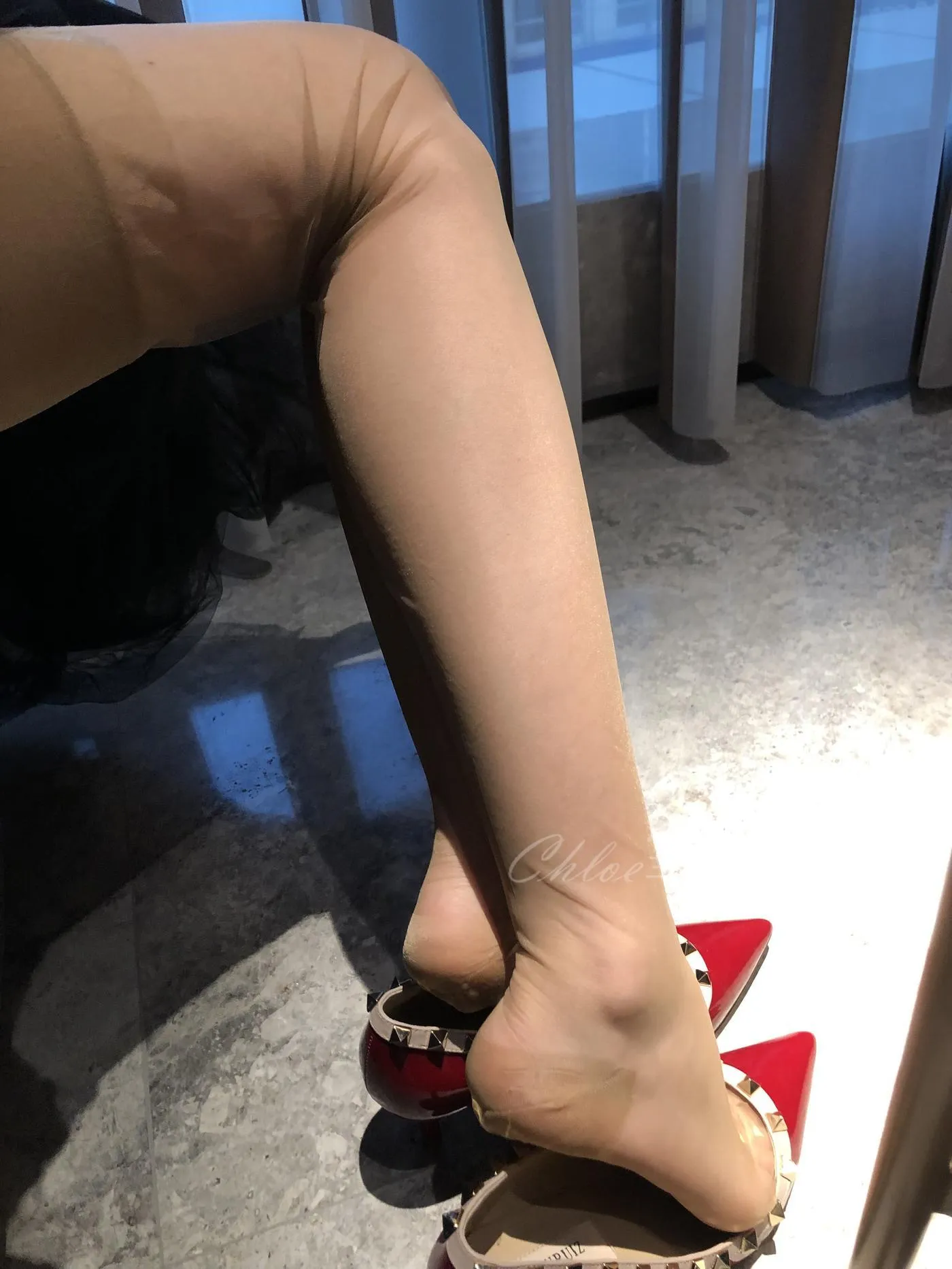 chloe霏霏 – NO.23 20191029 美爵酒店黑s CERVIN吊带复古无弹力肤色 [56P]插图