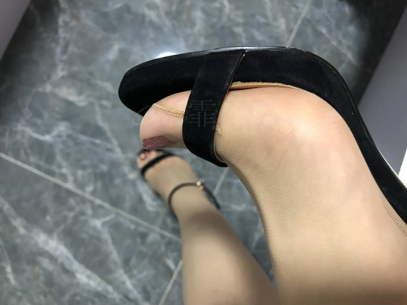 chloe霏霏 – NO.26 20191103 经典随拍-4 [37P]插图6