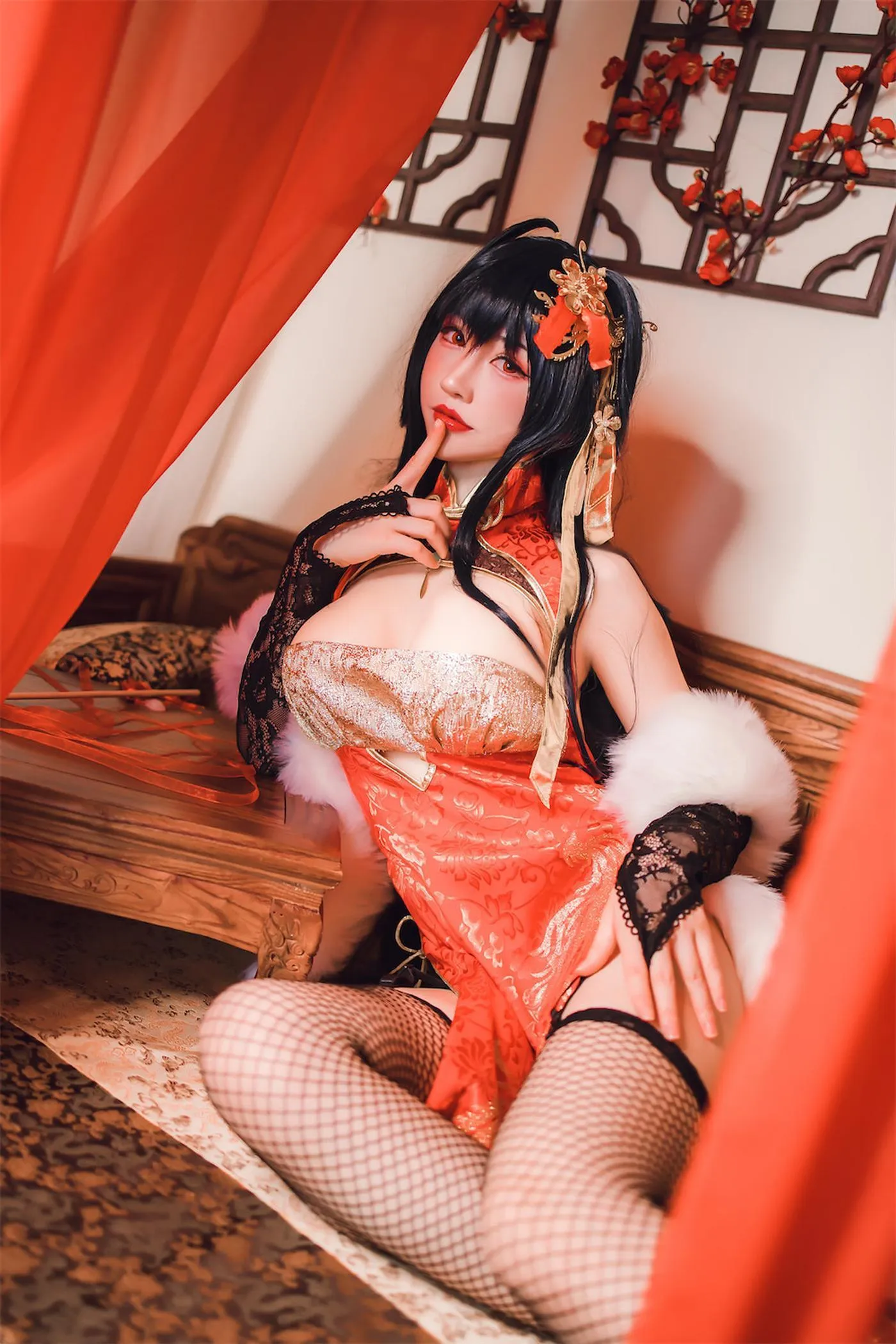 coser衣衣 – NO.11 碧蓝航线 大凤旗袍 [34P]插图4