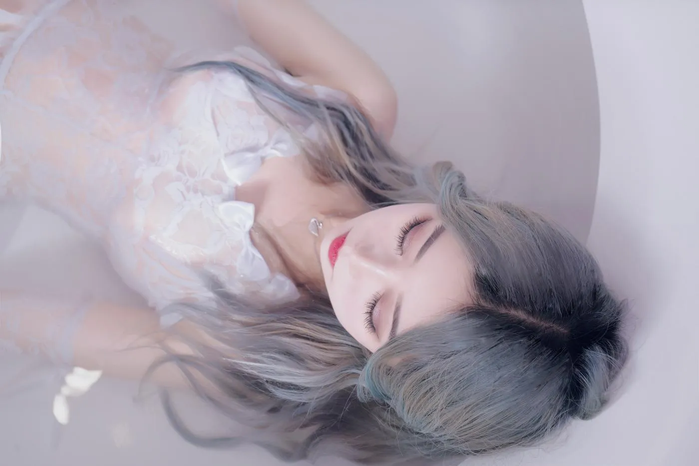 eloise软软 – NO.05 入水蕾丝 [34P]插图