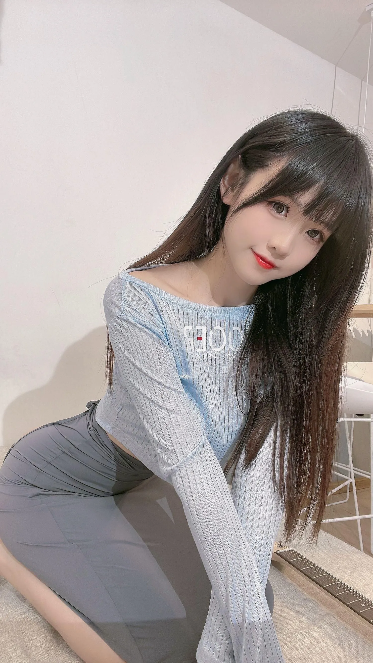 miko酱ww – NO.03 温泉 吉他妹妹 [39P]插图5