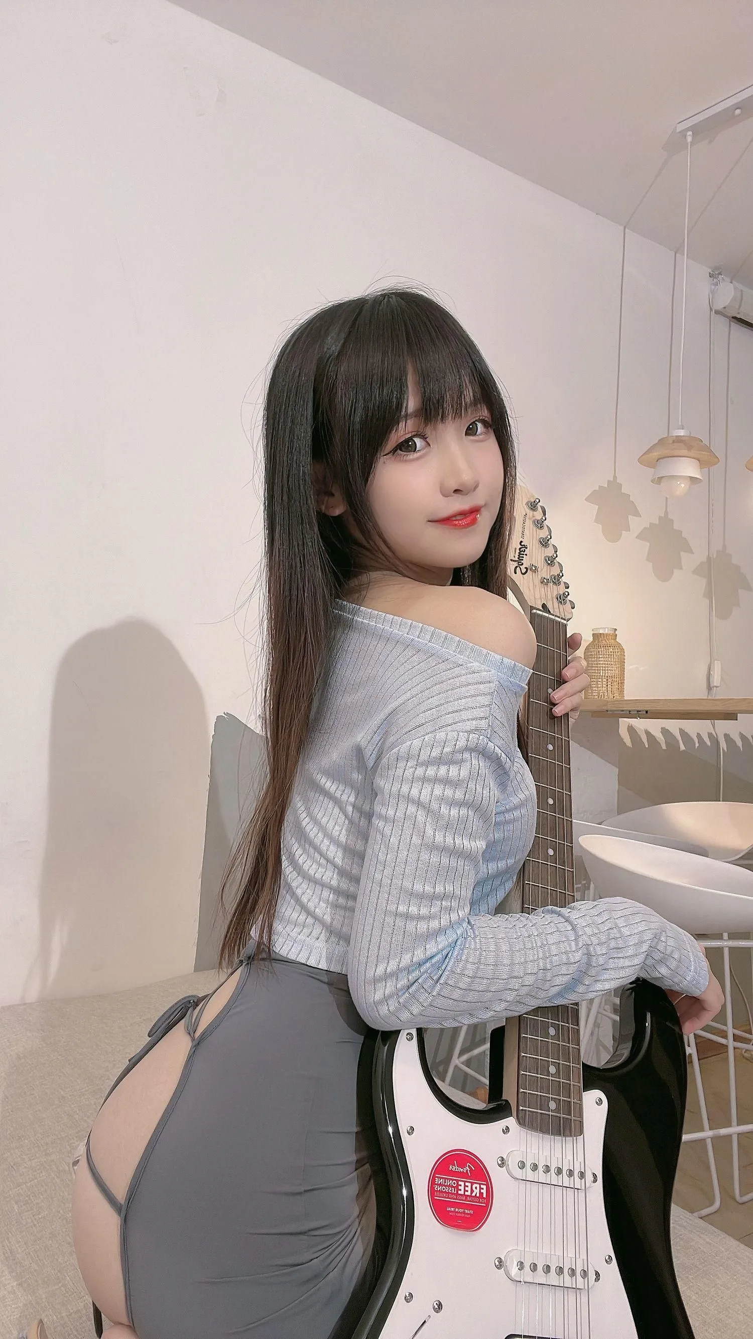 miko酱ww – NO.03 温泉 吉他妹妹 [39P]插图8