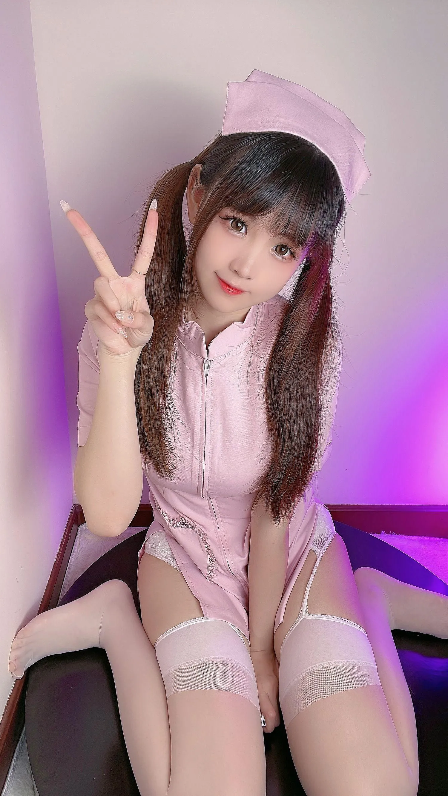miko酱ww – NO.14 护士姐姐 [27P]插图4