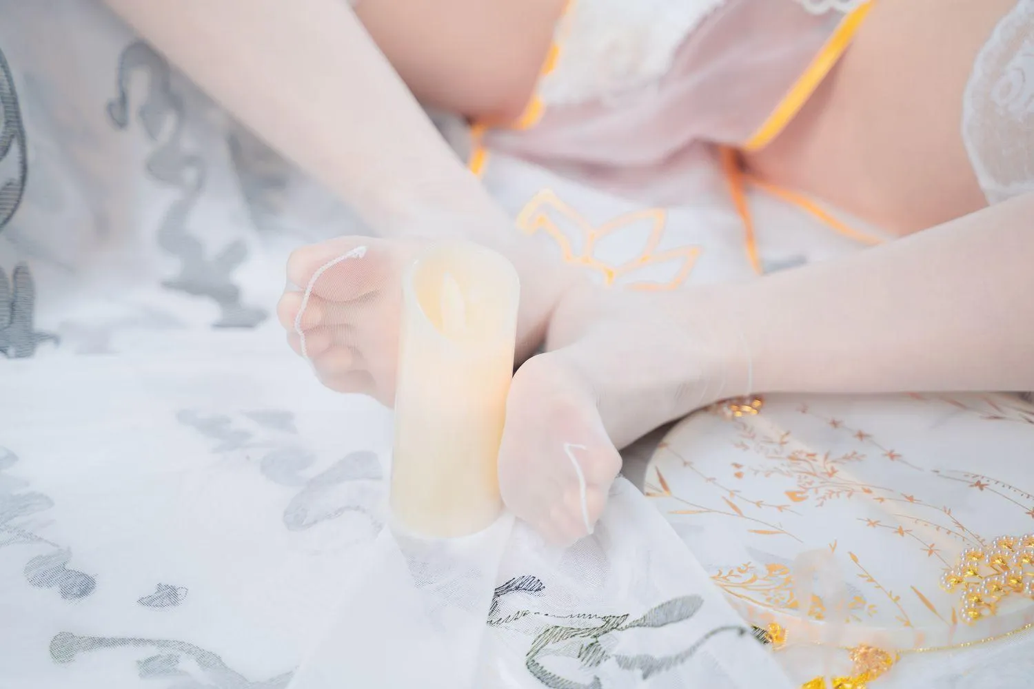 miko酱ww – NO.20 洛天依旗袍 [30P]插图3